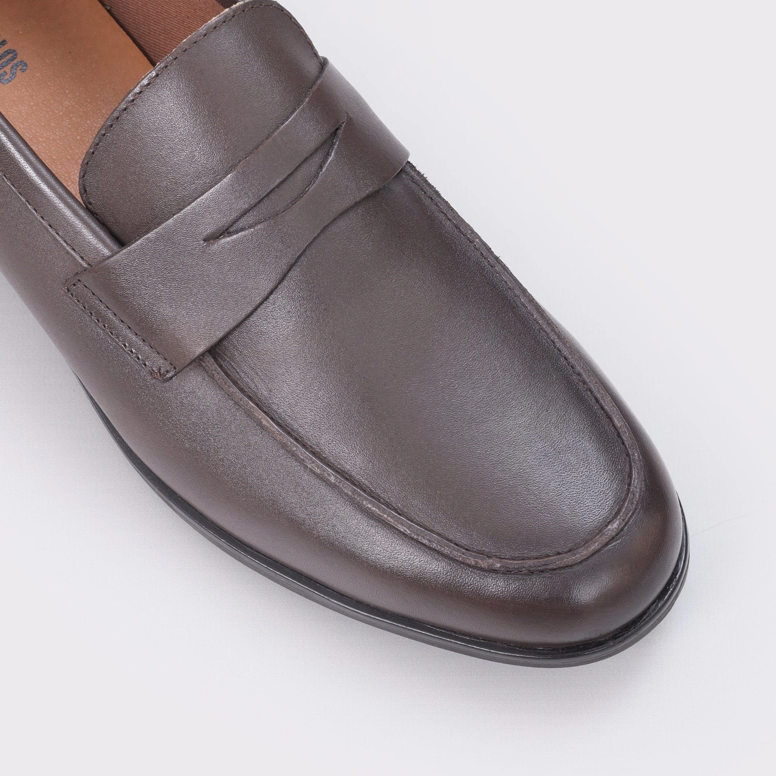 Elegant Slip-On For Men Designed For Fluidity Minimal Design