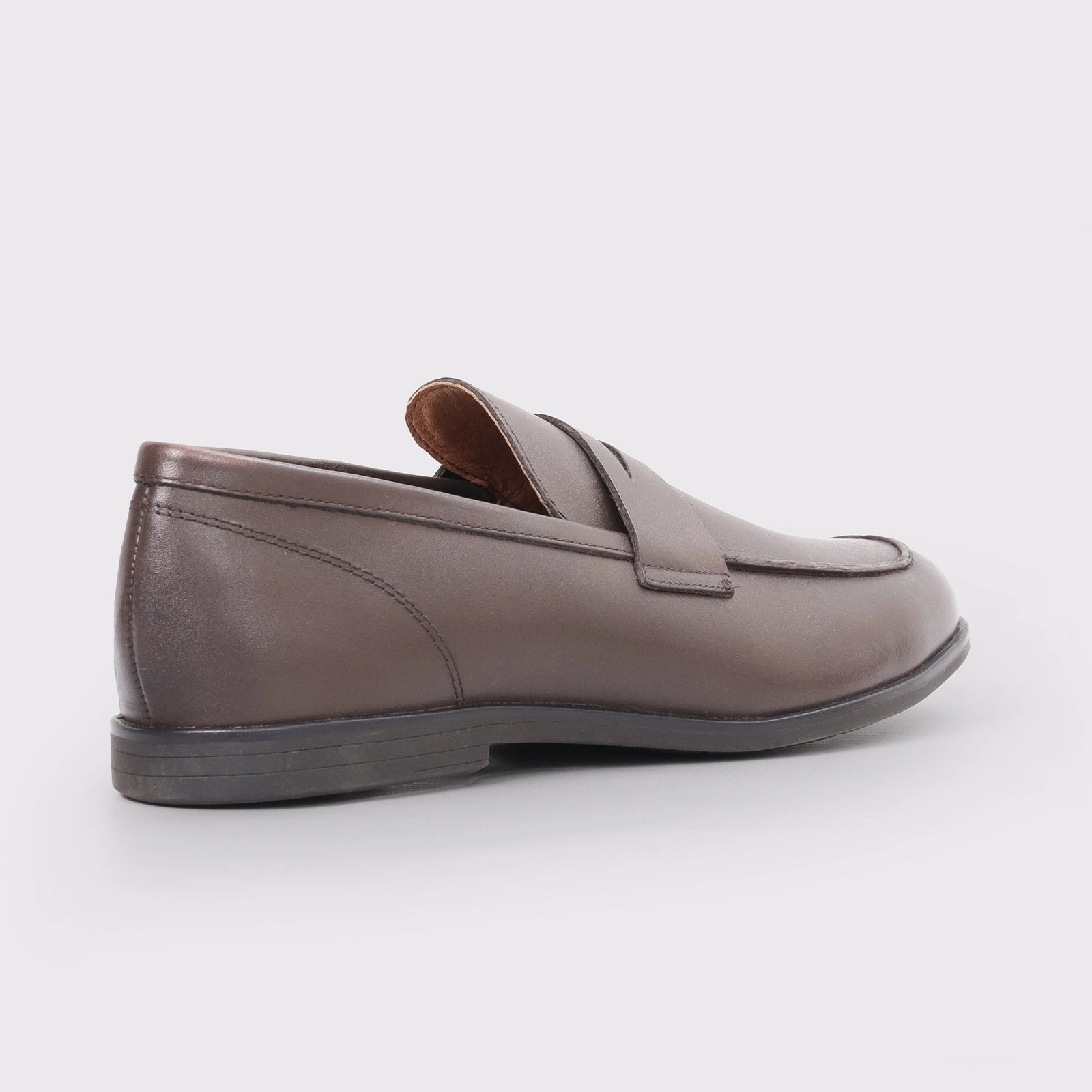Elegant Slip-On For Men Adaptive Edge