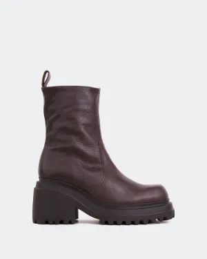 Ike Brown Leather Forward-Looking Fit Unisex Energy