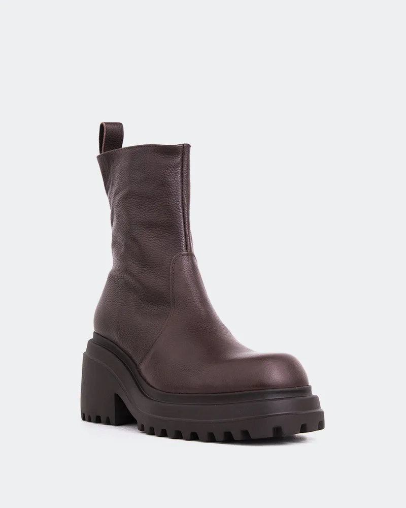 The New Essential Ike Brown Leather