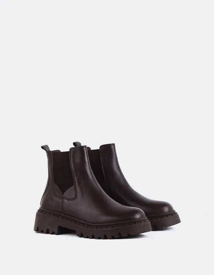 Simplicity Rules Hayes Brown Leather