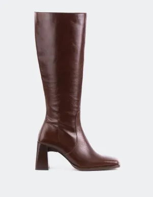 Relaxed Motion Elland Chestnut Leather