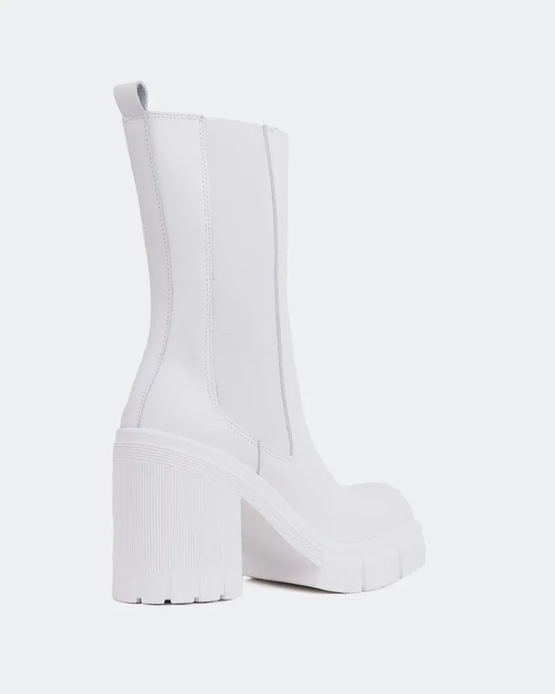 Maple White Leather Explore With Ease