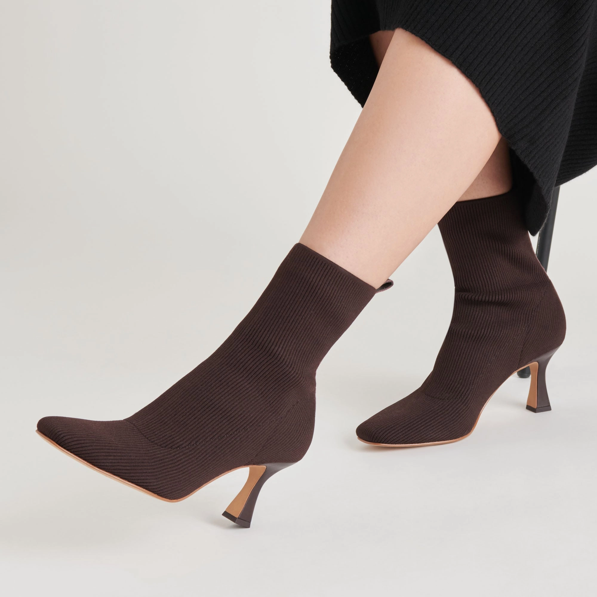 Modern Casuals Glamor Knit Boots Dk Brown Knit