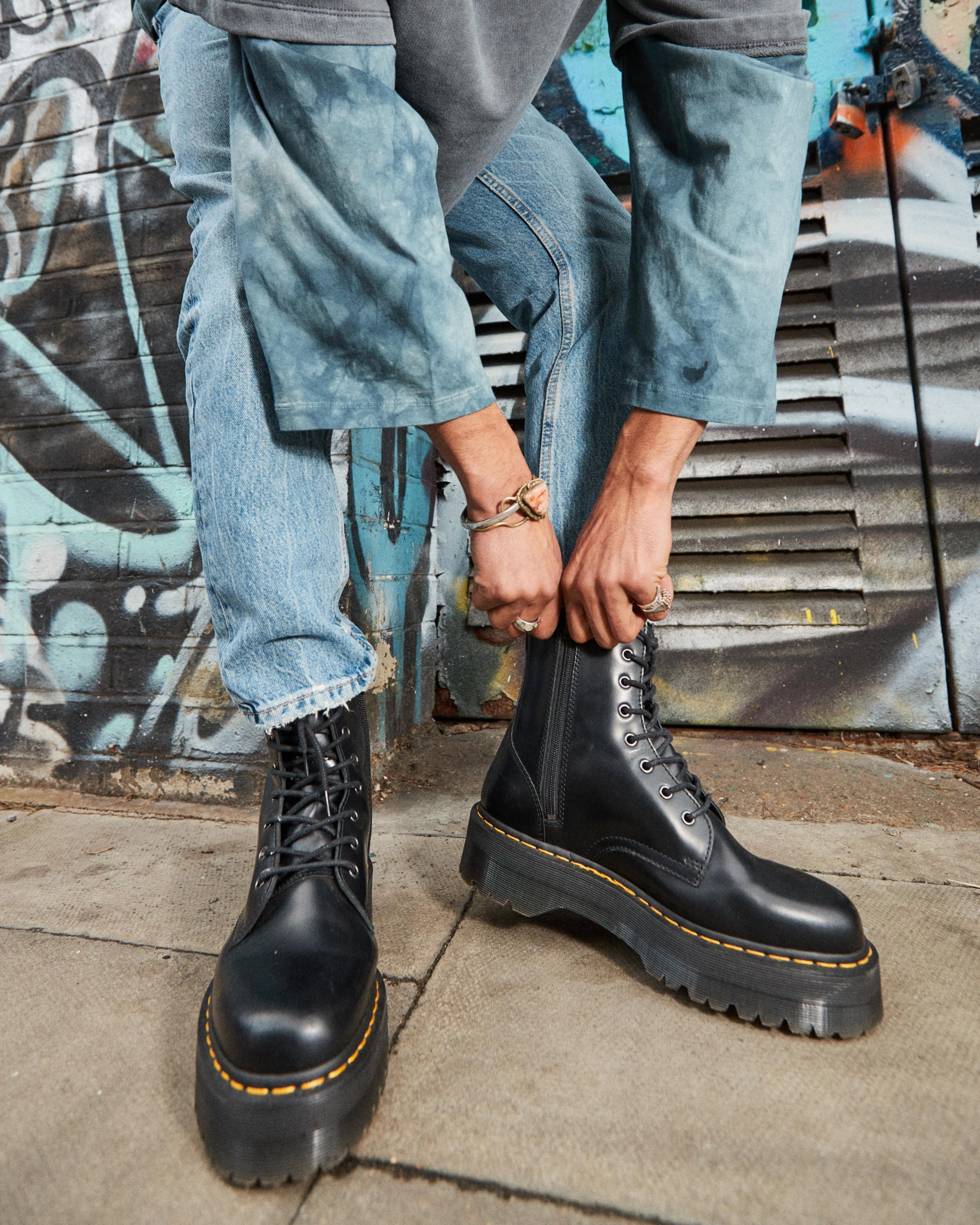 Jadon Polished Smooth Leather Platform Boots Style That Adapts Adaptive Style