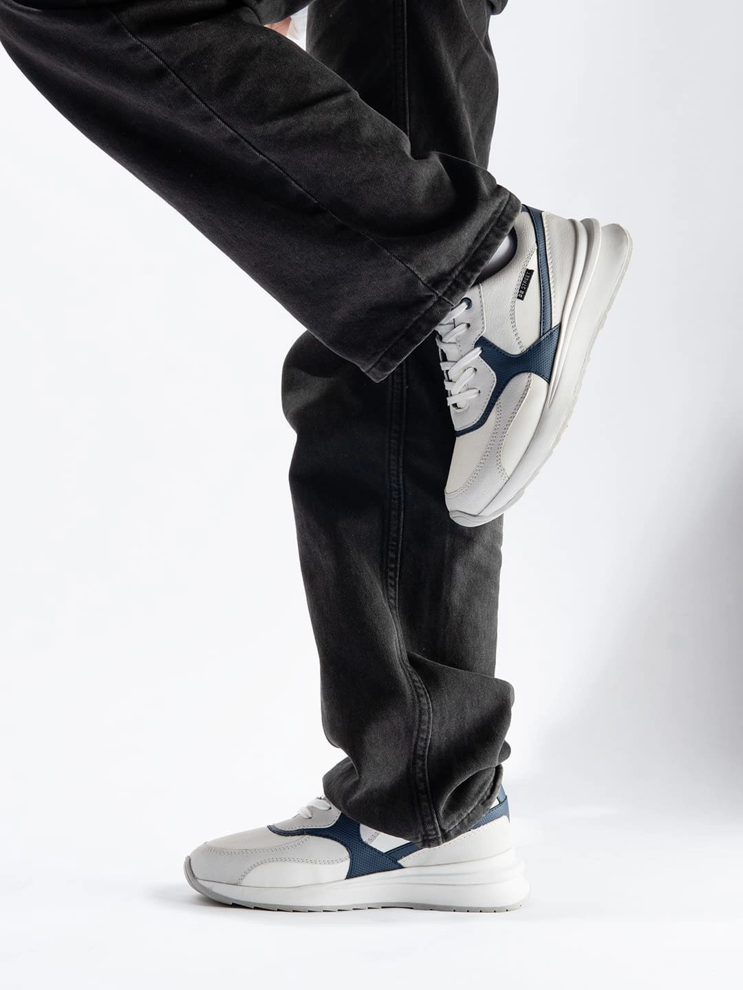 Pure Daywear Precision-Made Bacca Bucci Nyc Low-Top WomenS SneakersFor Gen Z Fashionistas