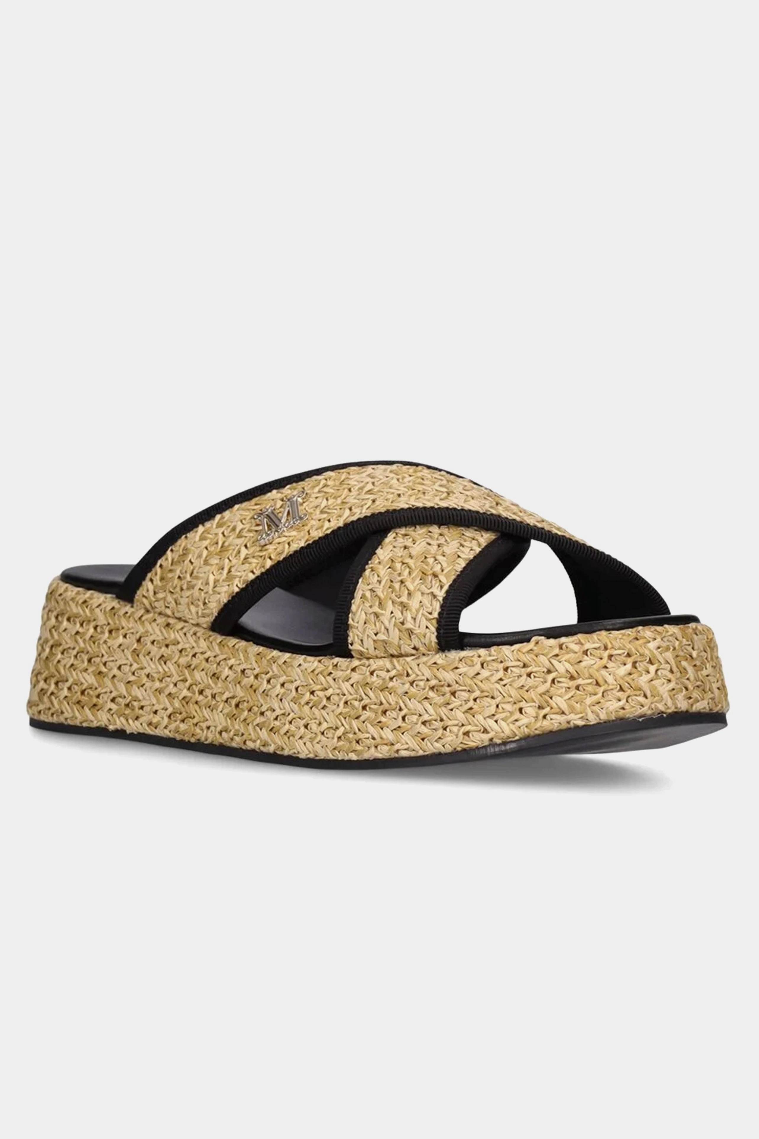 Braies Platform Slides In Beige And Black Relaxed Refinement