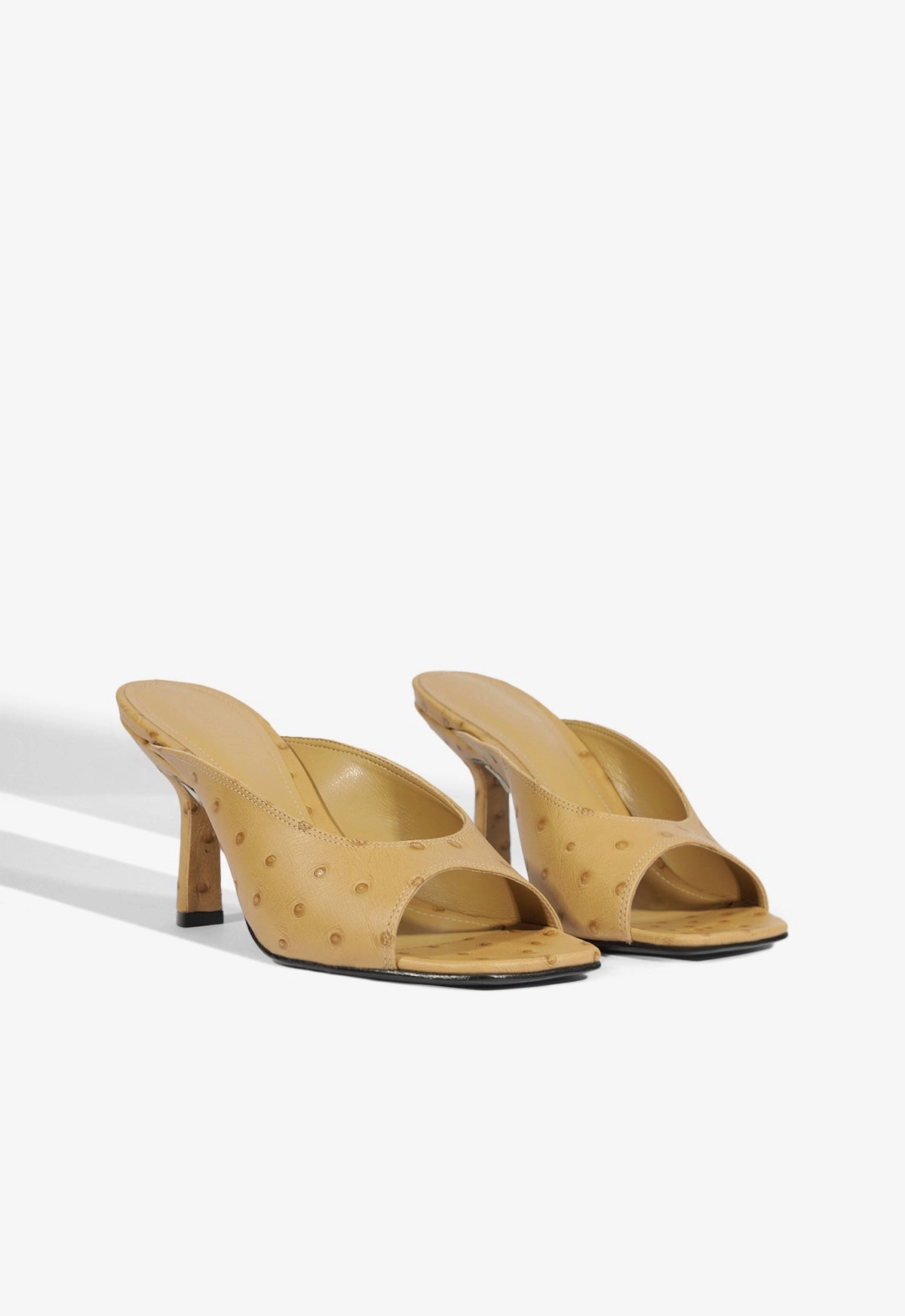 Express In Ease Finley Leather Sandal