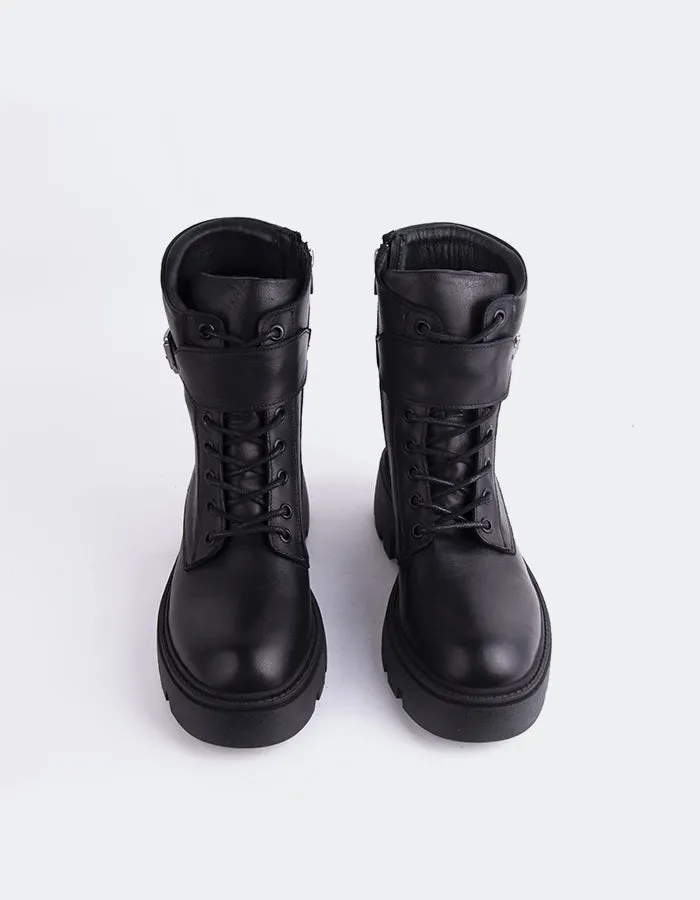 Flensburg Black Leather Designed With Rhythm Freedom Fit