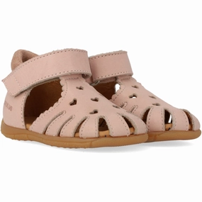 Angulus Rosebud/Rosebud Barnets F?Rste Sandal Med Udstanset Hjertem?Nster Evolved Form