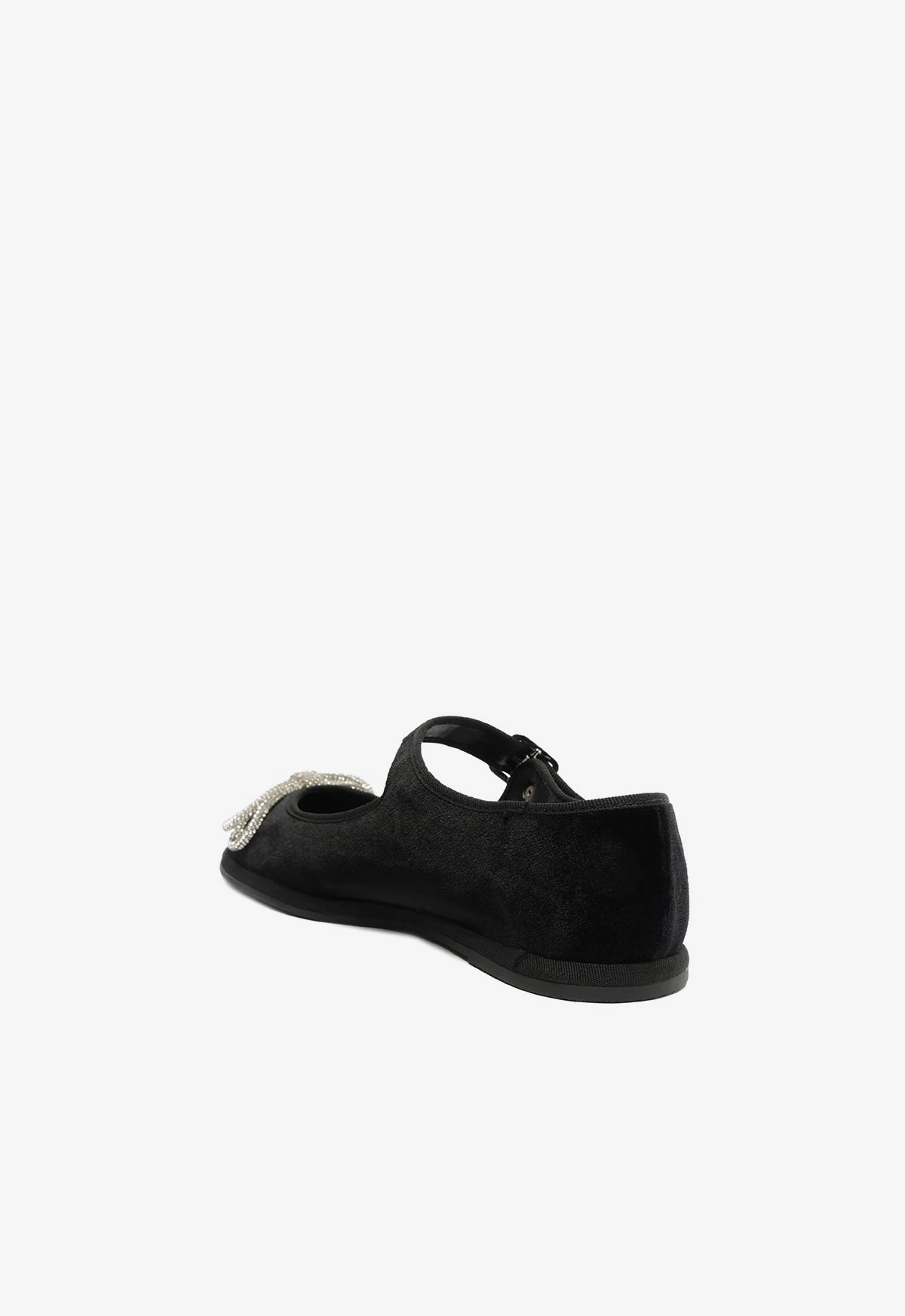 Clarissa Lace Lifestyle Ahead
