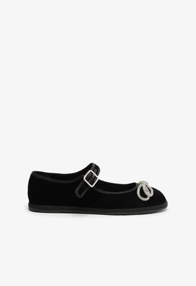 Clarissa Lace Less Is Bold