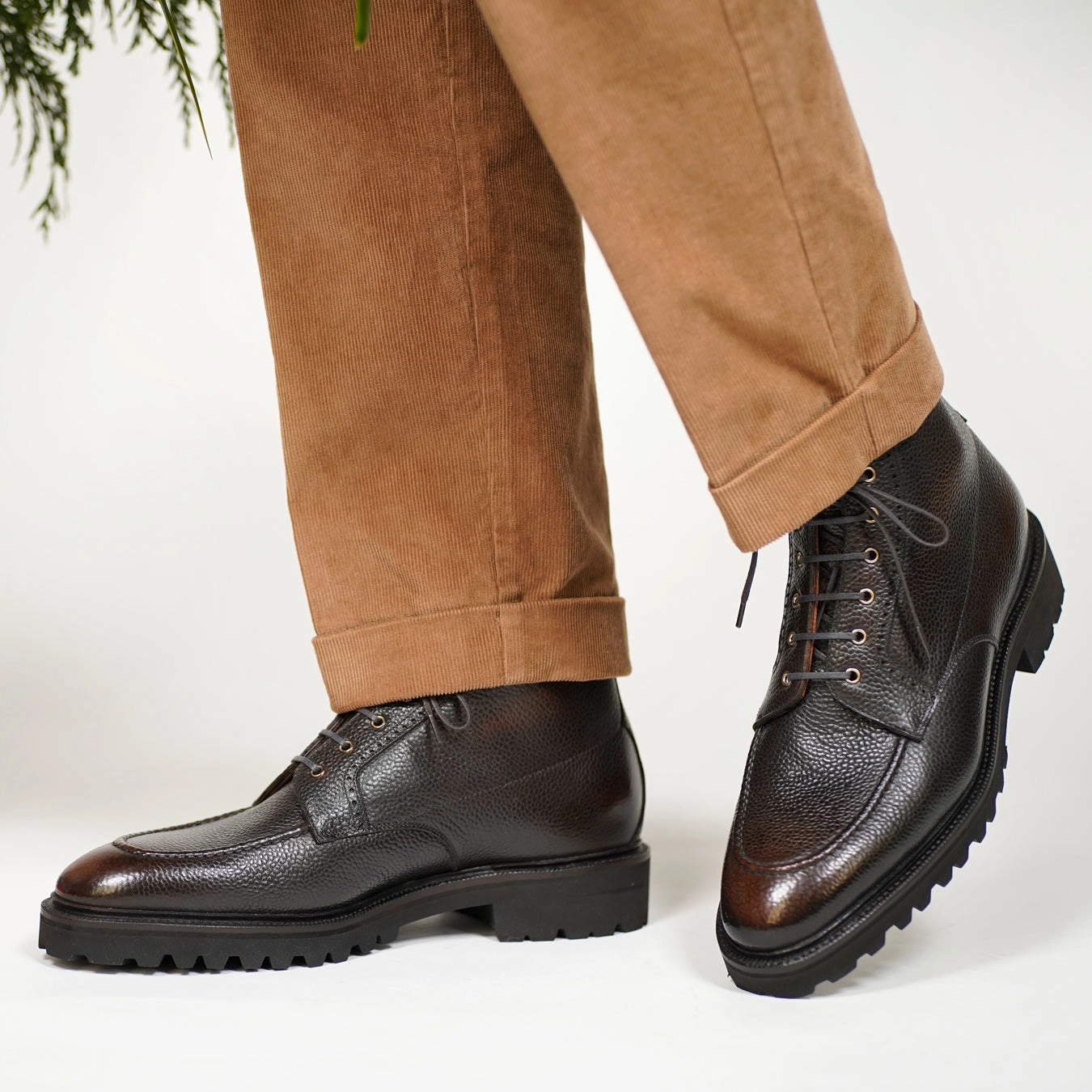 Haring Moc Toe Derby Boot - Ebony Handmade Patina Versatile Gear Progressive Outfit