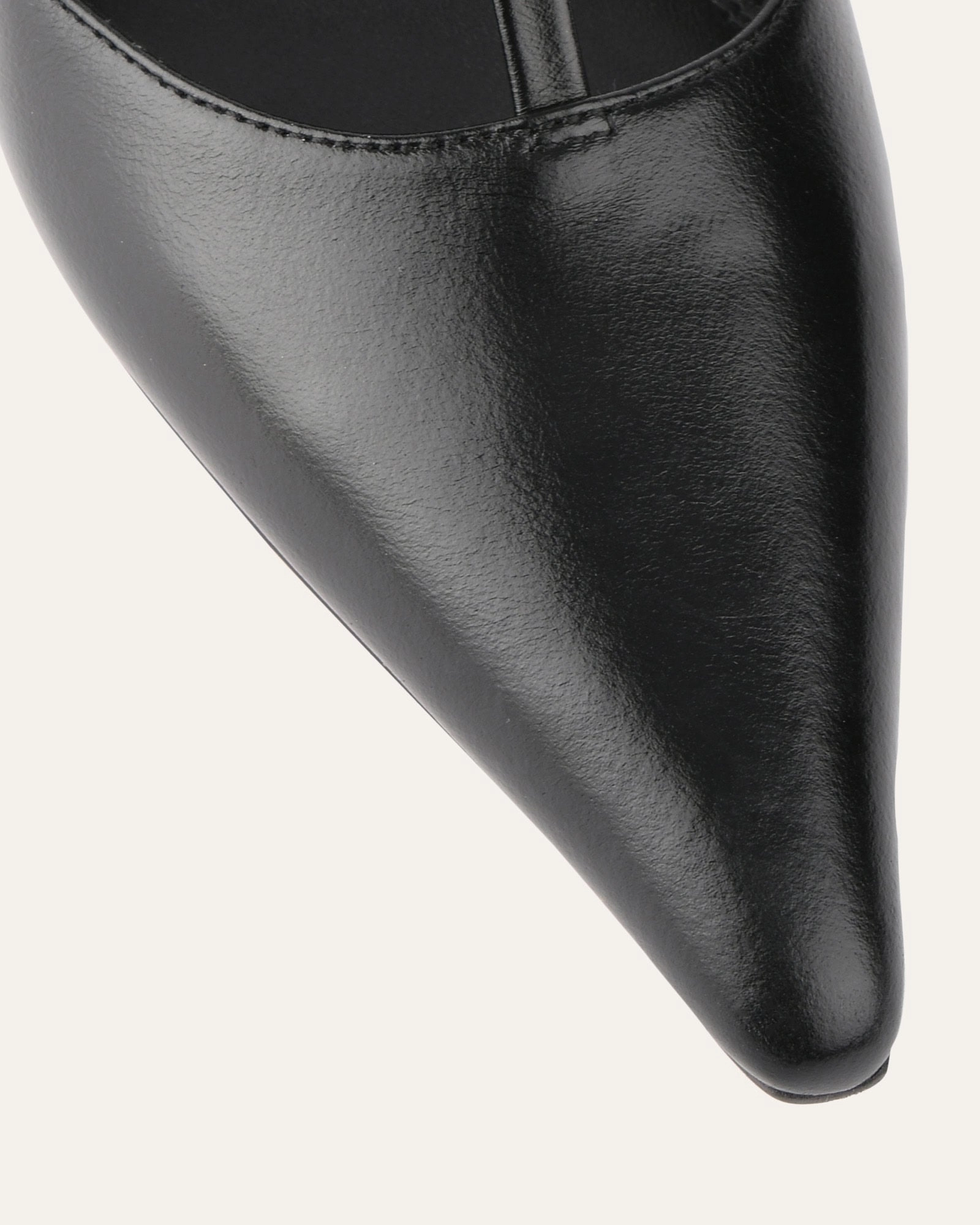 Ready To Flex Precision-Fit Yula Mid Heels Black Leather
