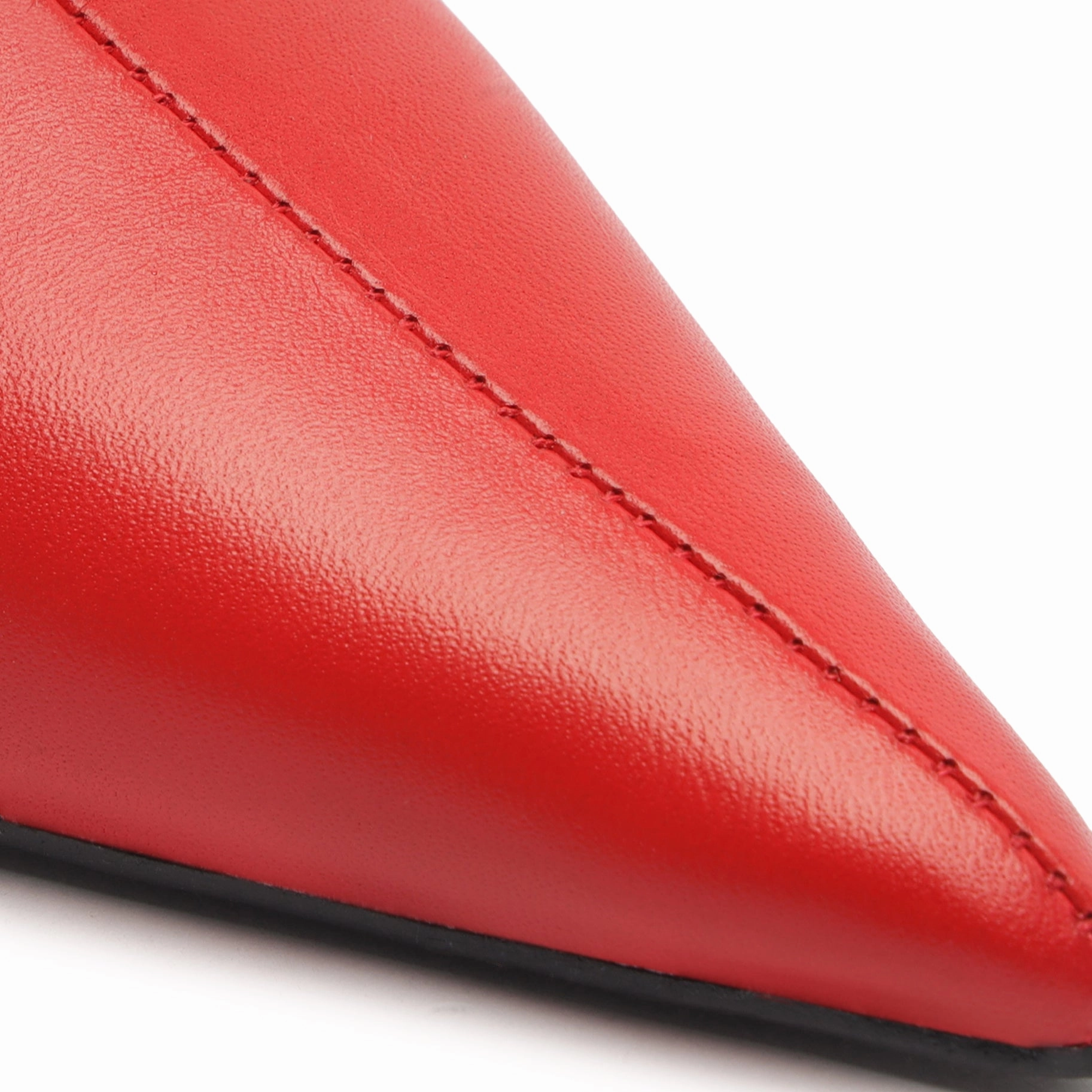 Minimal Design Purpose-First Outfit Frances Bootie
