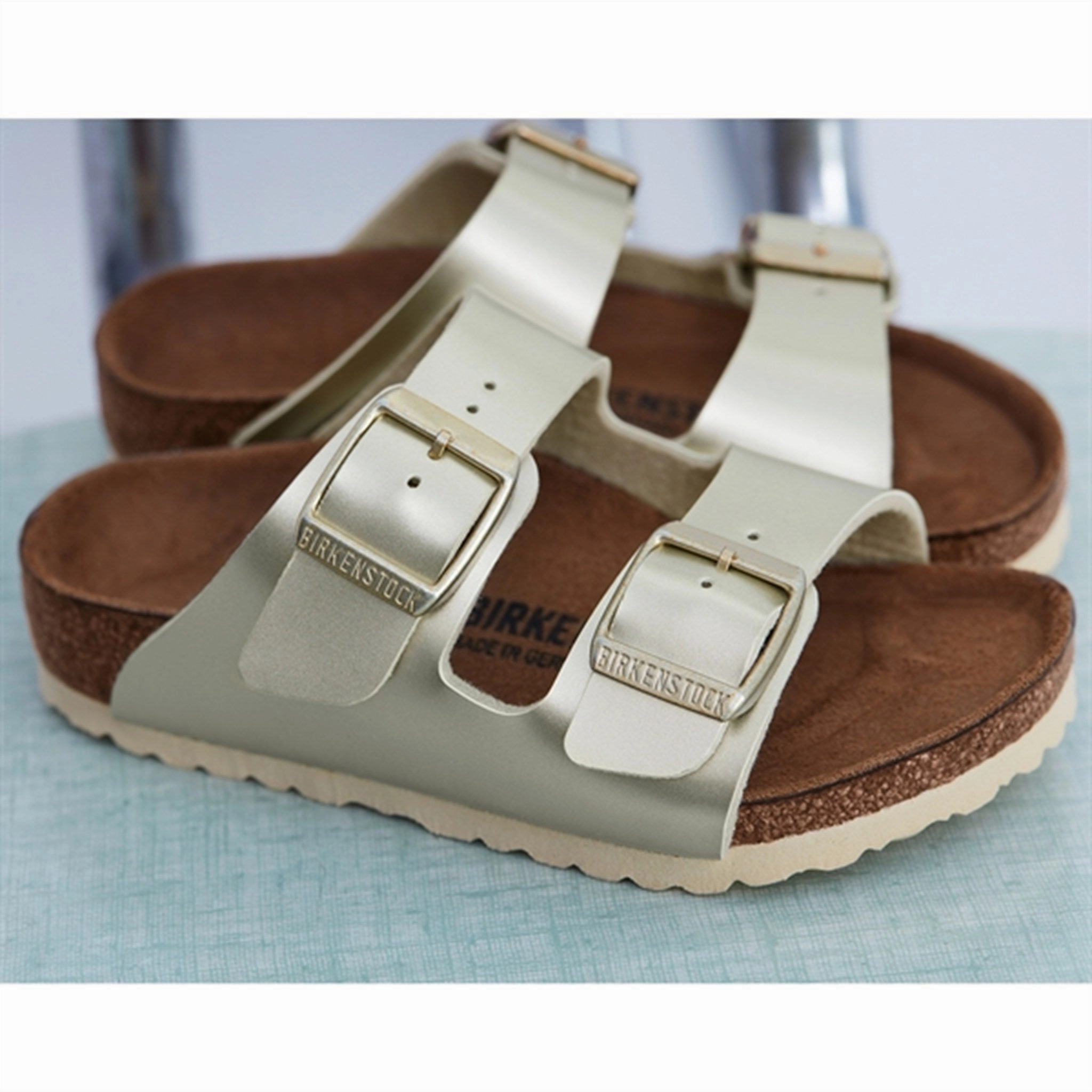 Motion-Driven Birkenstock Arizona Kids Electric Metallic Gold Sandals