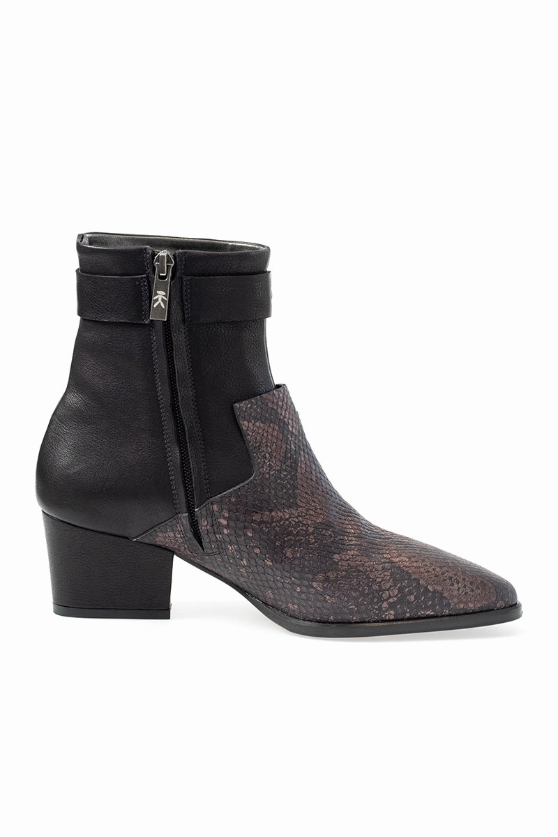 Low Leather Boot Nodo In Nero Multi-Wear Outfit Refined Comfort