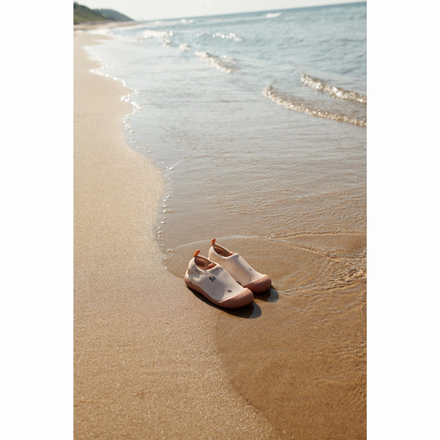 Liewood Peach / Sea Shell Sanjia Sea Shoe Cool And Essential