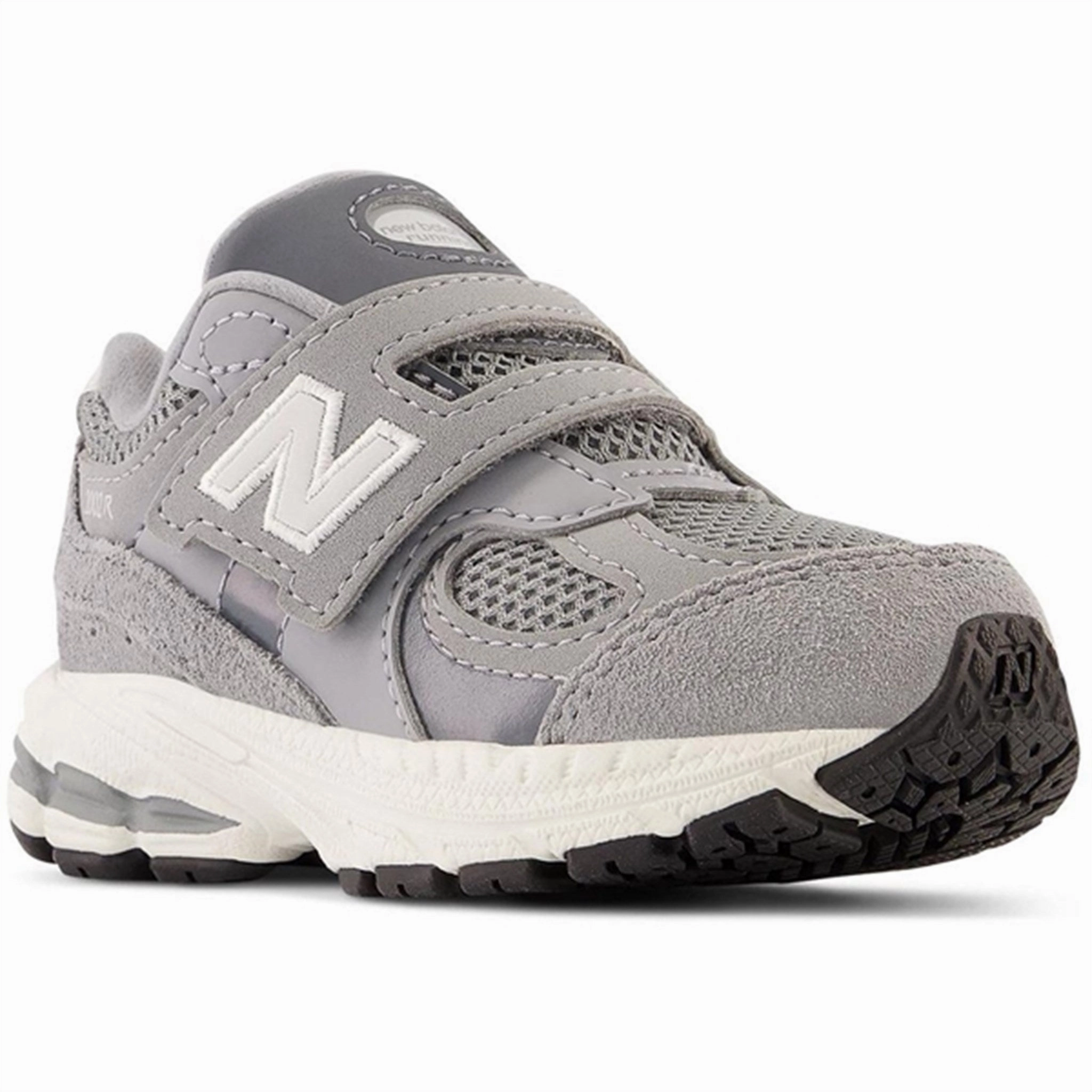 Essence Of Movement New Balance New Balance 2002 Hook & Loop Sneakers Steel