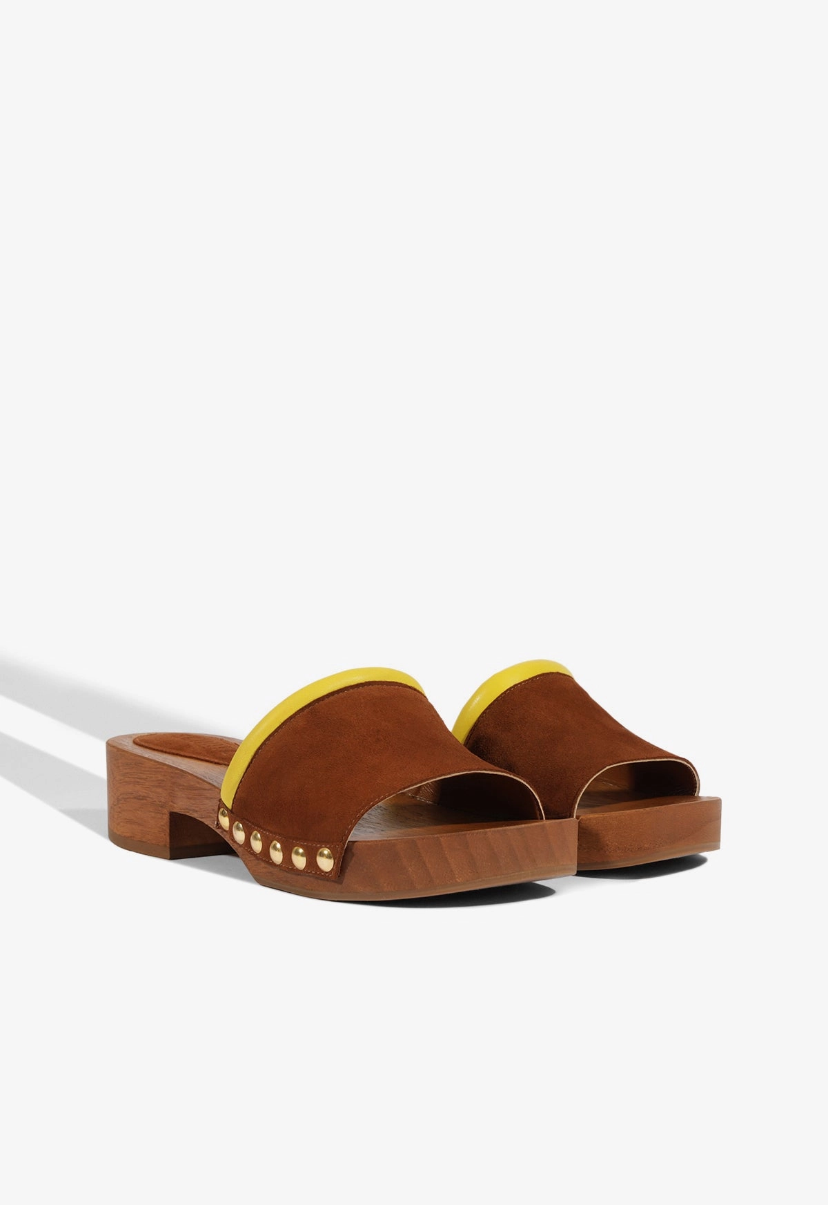 Relaxed Refinement Cool And Clean Shay Sandal
