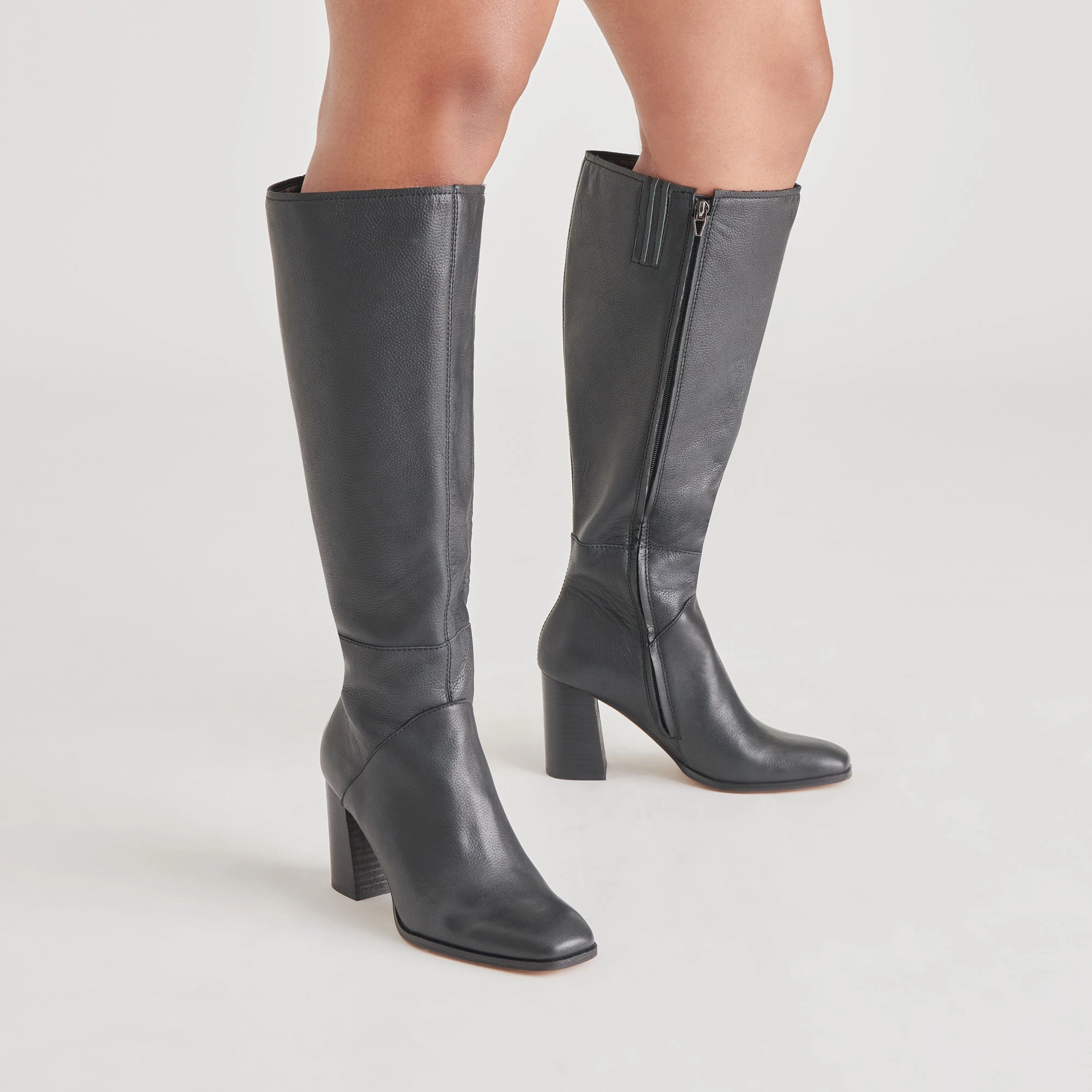 Fynn Wide Calf Boots Onyx Leather Functional Ease Purpose-Built Fit