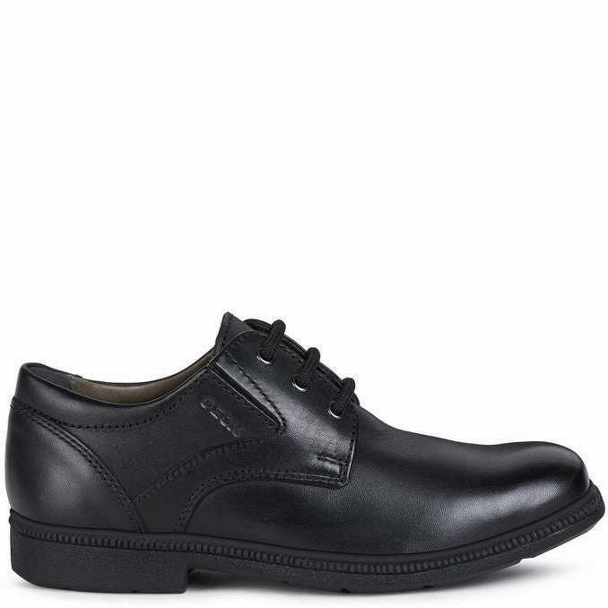 Engineered Fit Geox Jr Federico Senior School Shoes