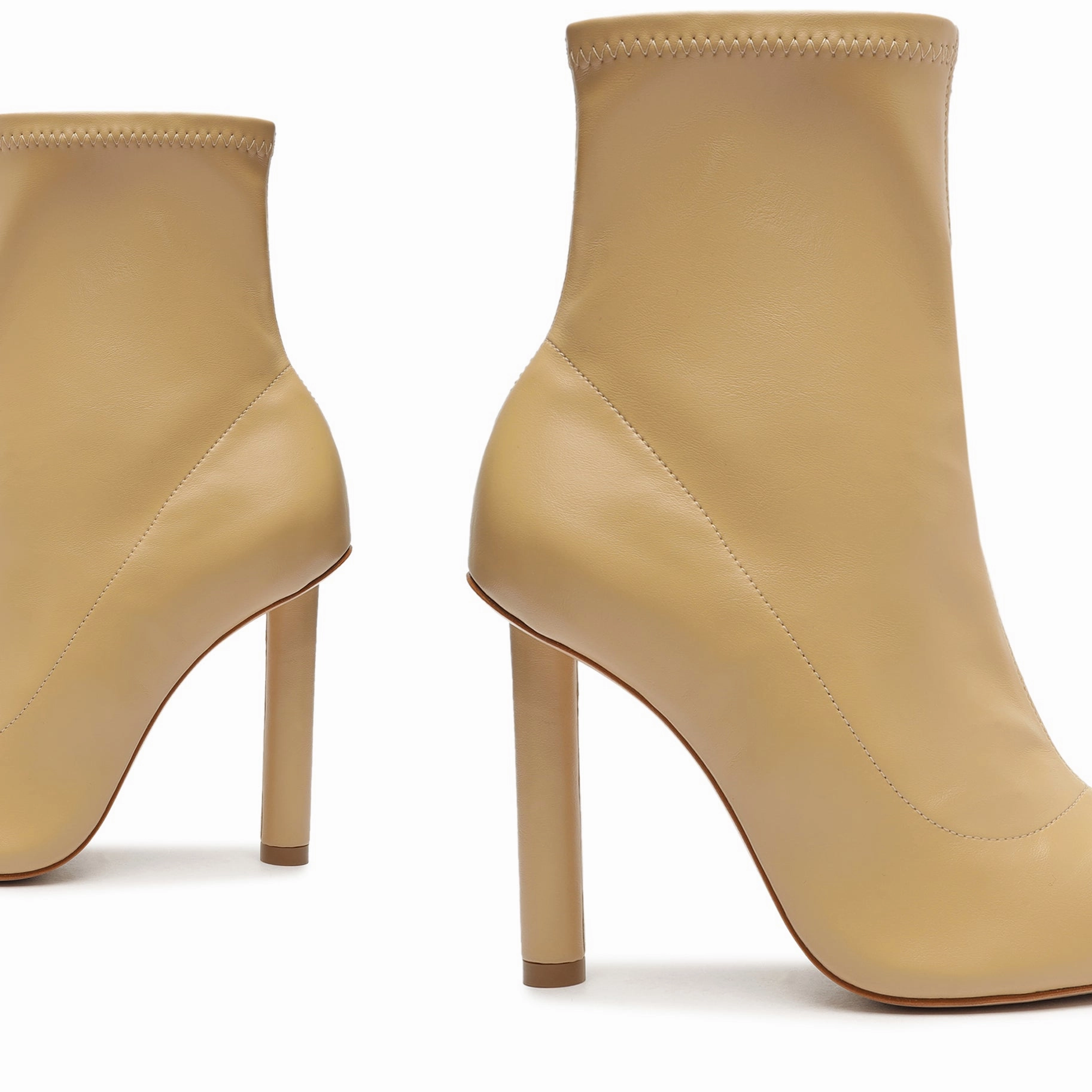 Gia Nappa Leather Bootie Smart Casual Mindful Motion