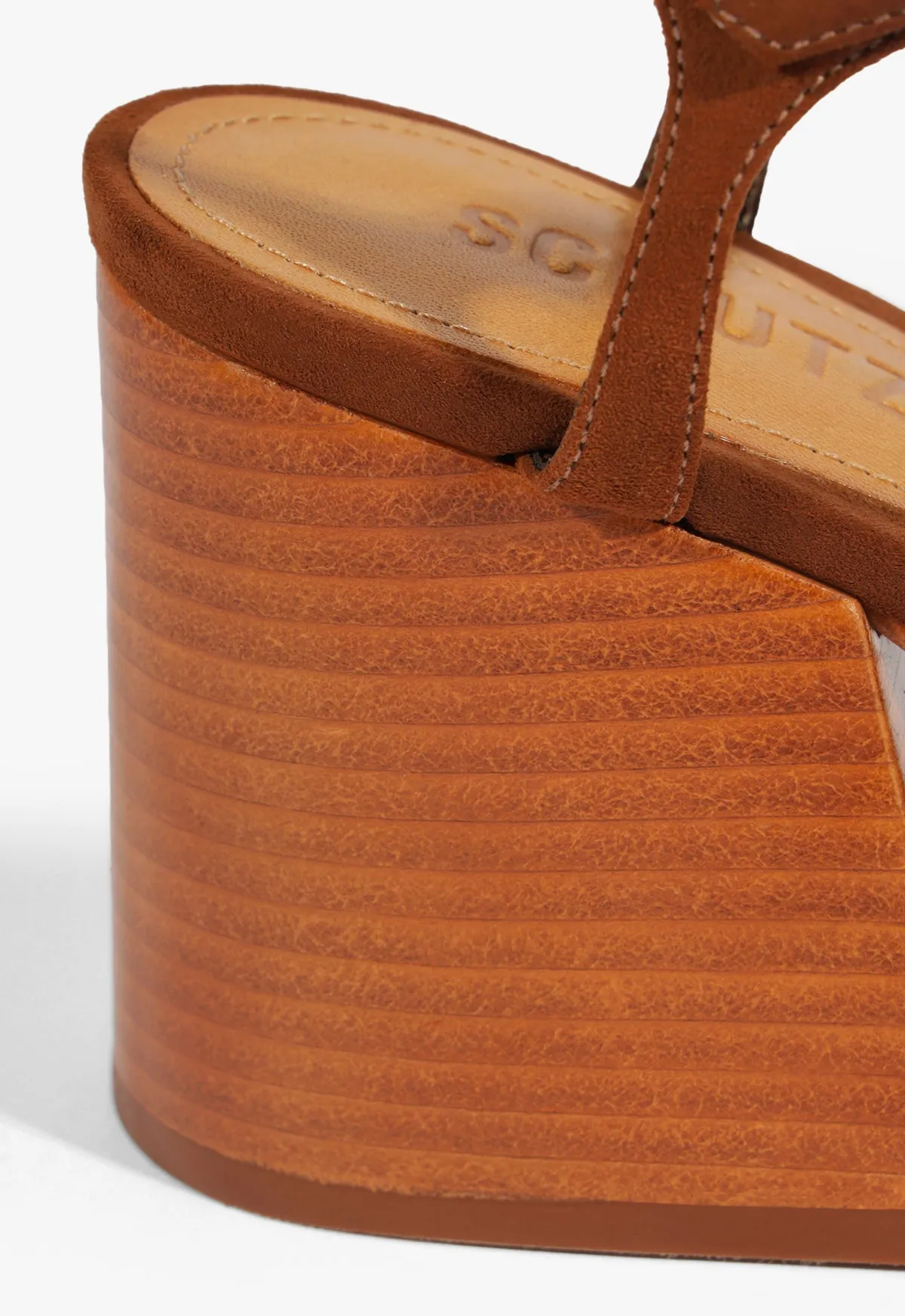 Sandy Sandal Contemporary Flow