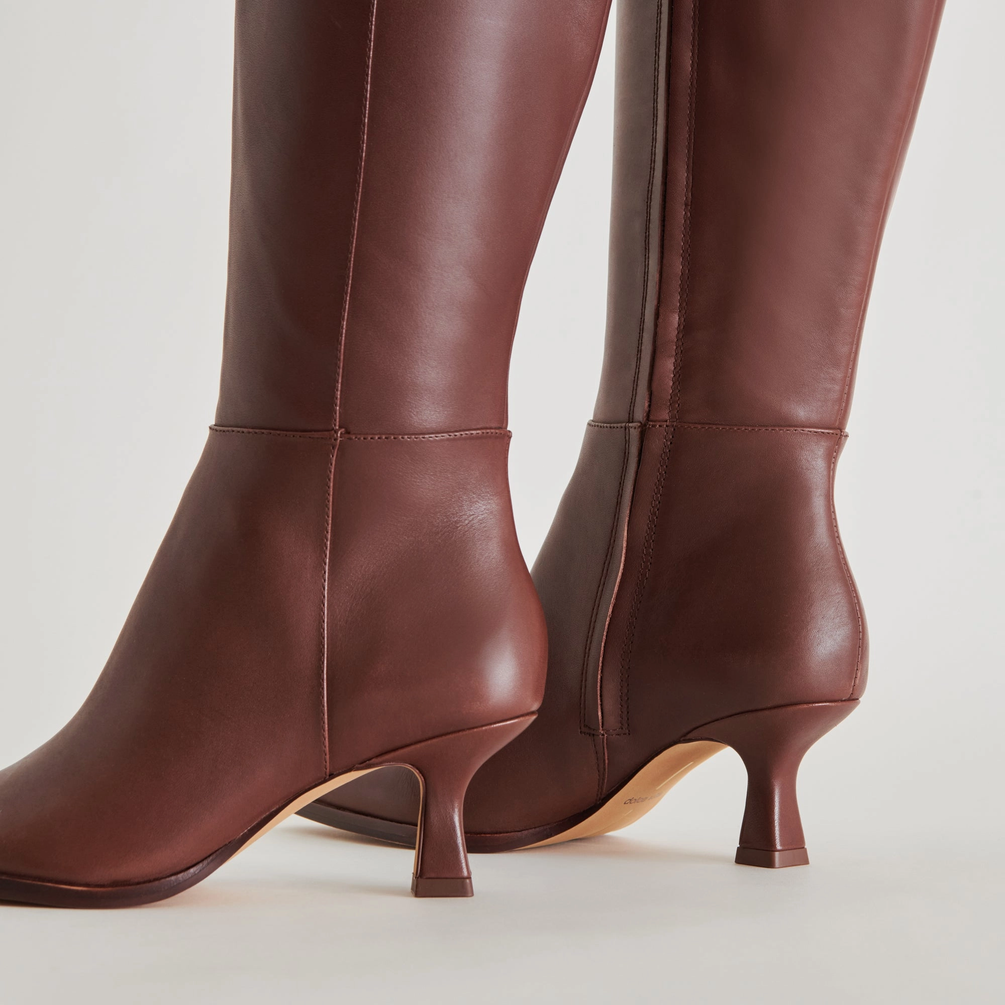 Versatile Drop Urban Active Auggie Extra Wide Calf Boots Chocolate Leather