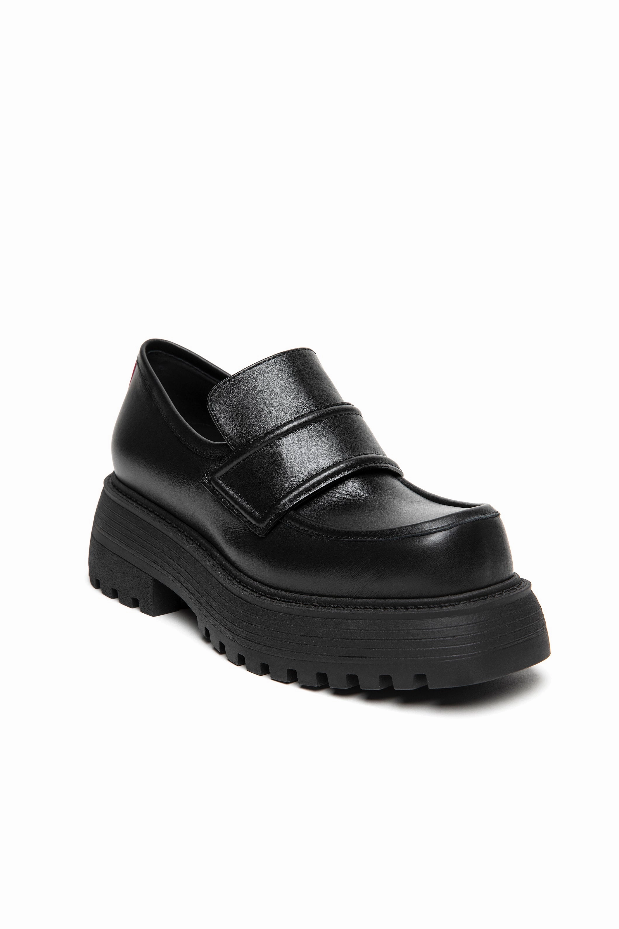 Redefining Casual Trix Babs Oxford Shoe In Black