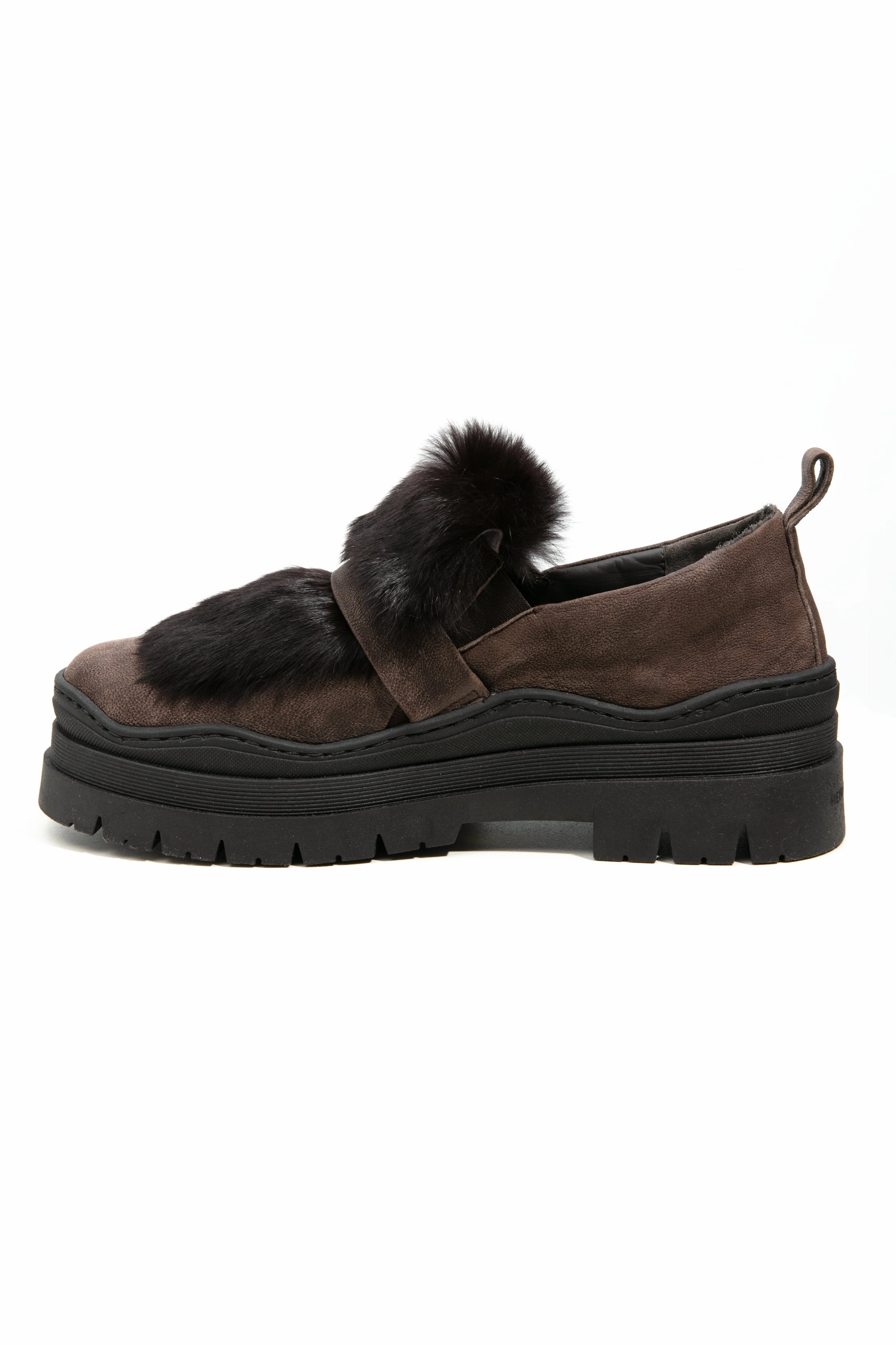 Versatile Mood Grattato Leather Loafer With Fur In Moro