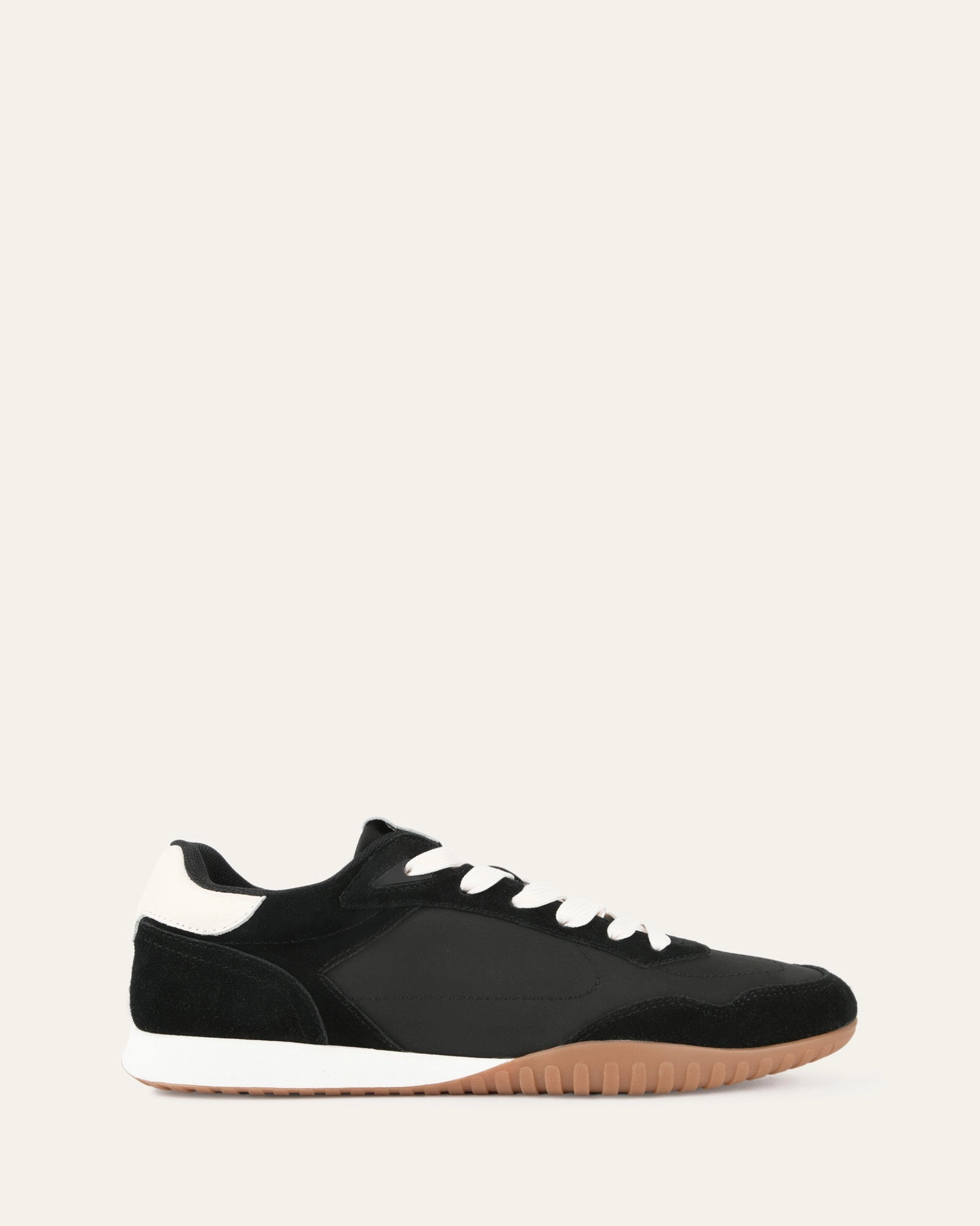 Multi-Use Gear Next-Gen Design Greta Sneakers Black Multi