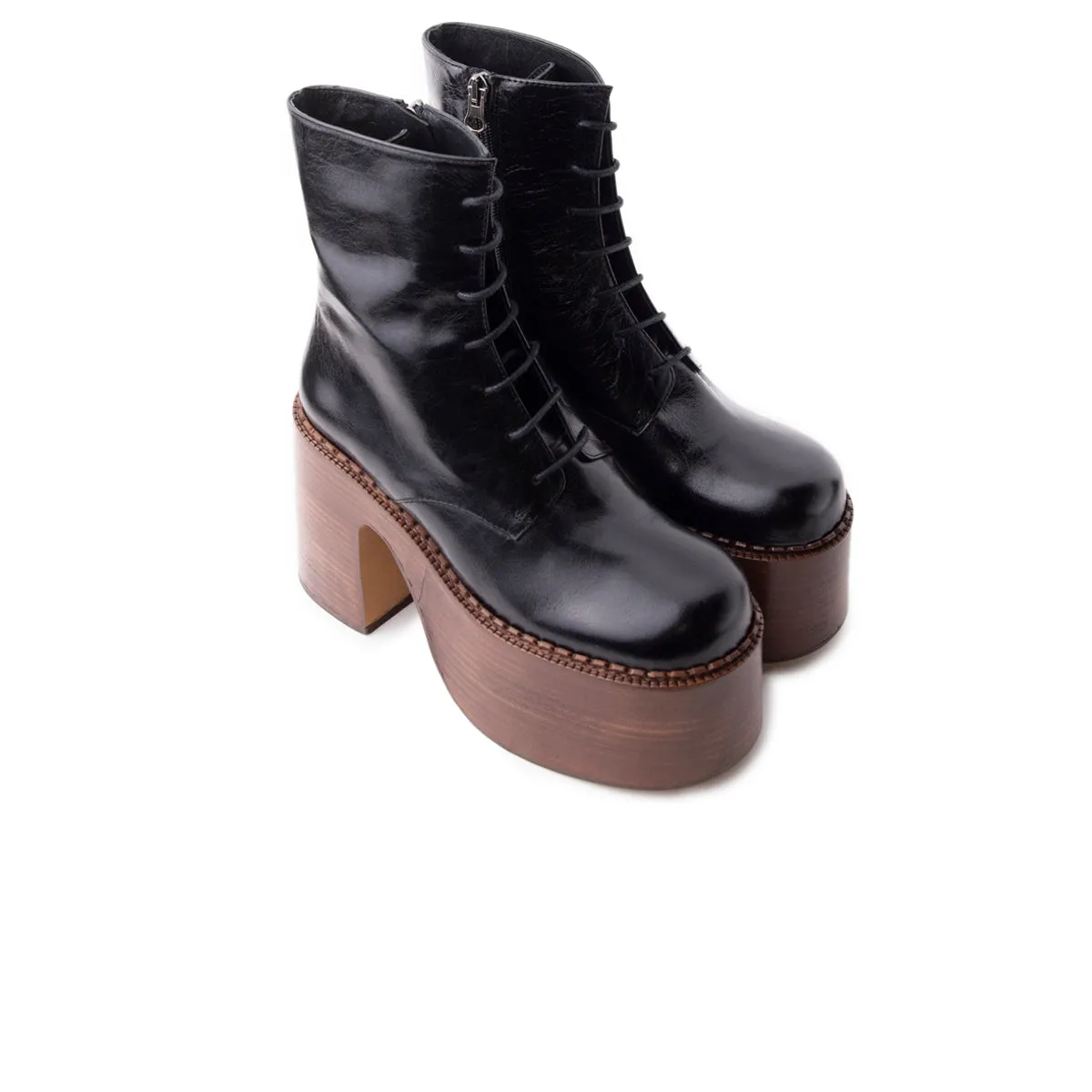 Tripp Black Leather No-Fuss Fit Elevated Basics