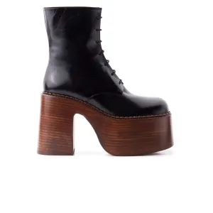 Progressive Outfit Tripp Black Leather