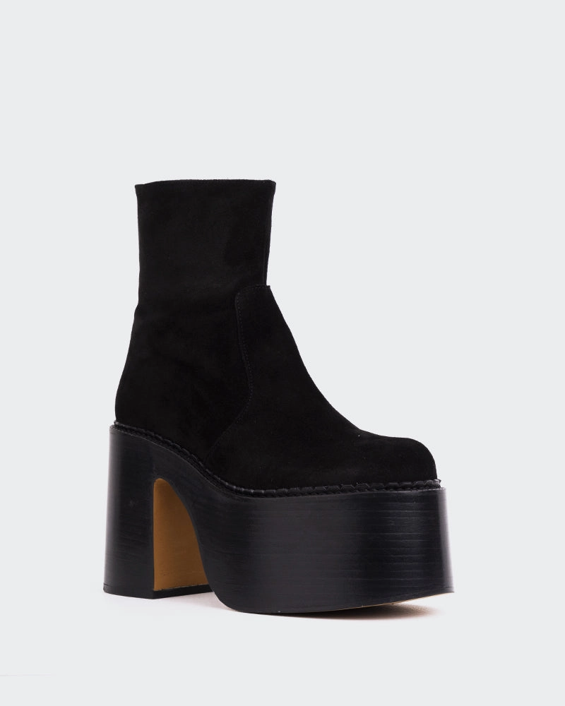 Gunner Black Suede Shift Into Ease