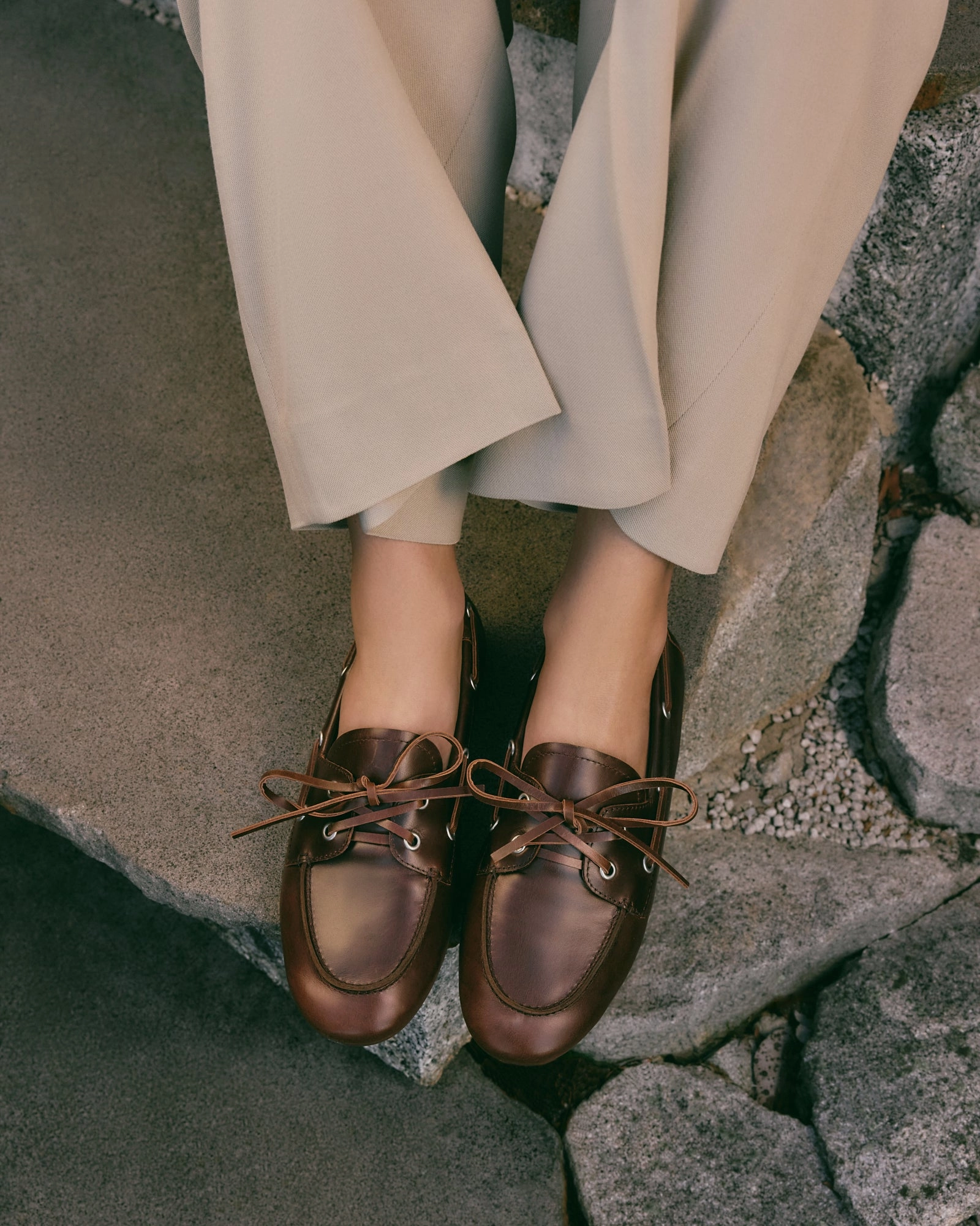 Refined Structure Design-Led Helm Loafers Pecan Waxed Leather