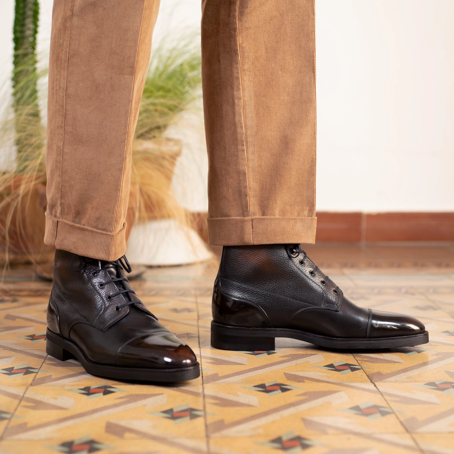 Hemingway Derby Boot - Ebony Style Made Easy Responsive Fit