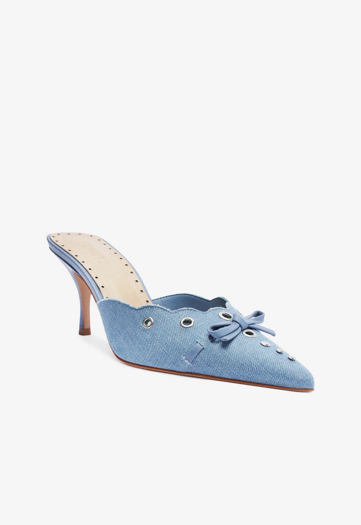 Core-Level Comfort Fluid Motionwear Hilly Denim Pump