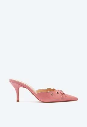 Move-Ready Looks Hilly Suede Pump