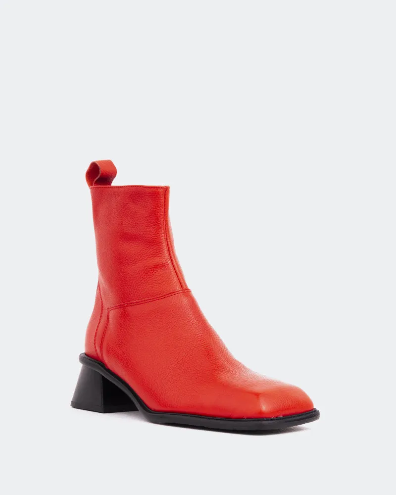Conscious Form Calm Crafted Holts Red Leather