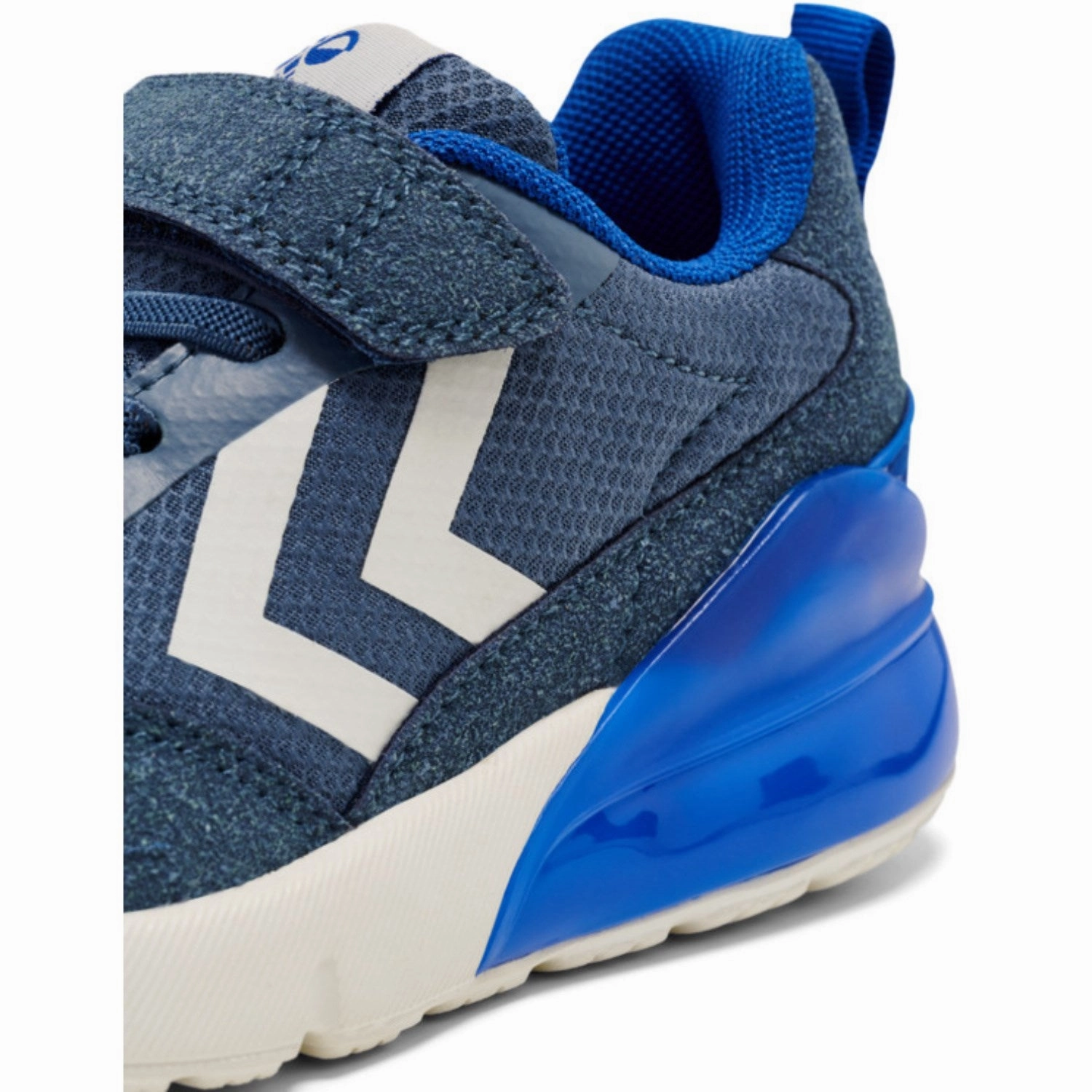 Living Wear Essential Rhythm Hummel Bering Sea Daylight Jr Sneakers