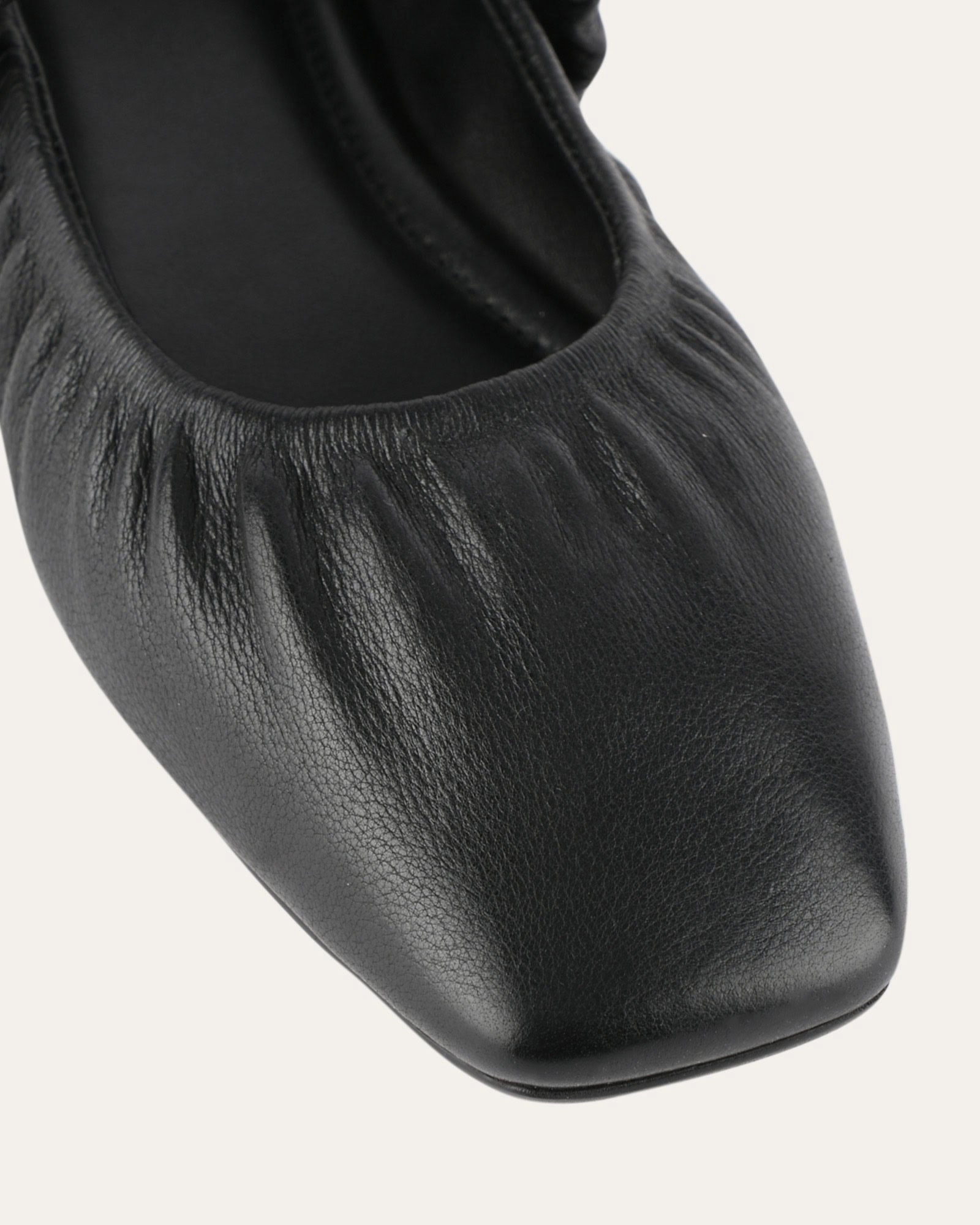 Rhythm Of Life Ready-To-Flow Keely Ballet Flats Black Leather