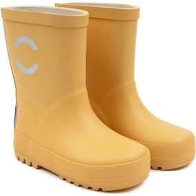 Distinctly Modern Move-Ready Looks Mikk-Line Ratan Solid Wellies