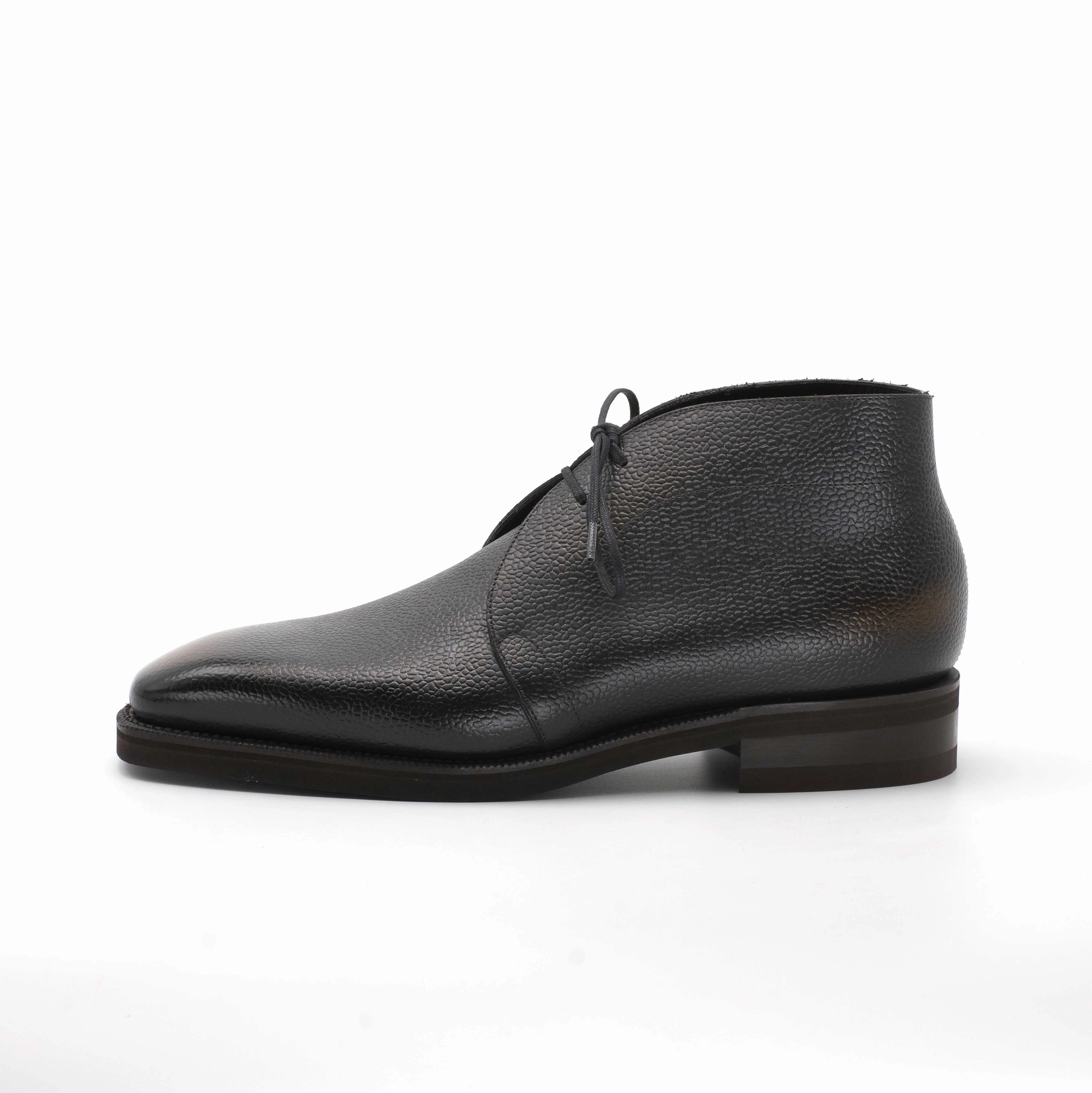 Robert Chukka Boot - Ebony Handmade Patina Refined Comfort
