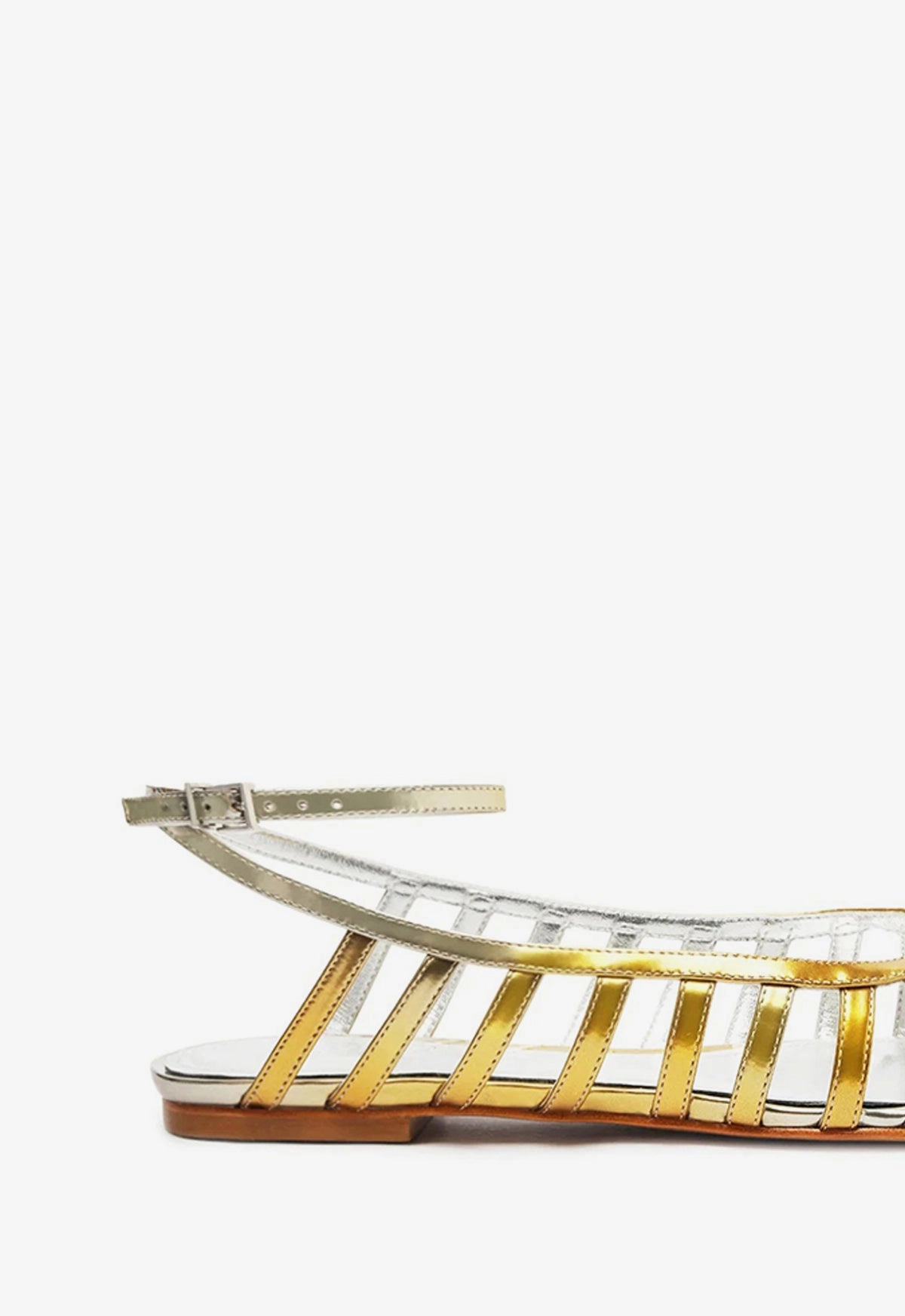 Iris Specchio Leather Flat Relaxed Core