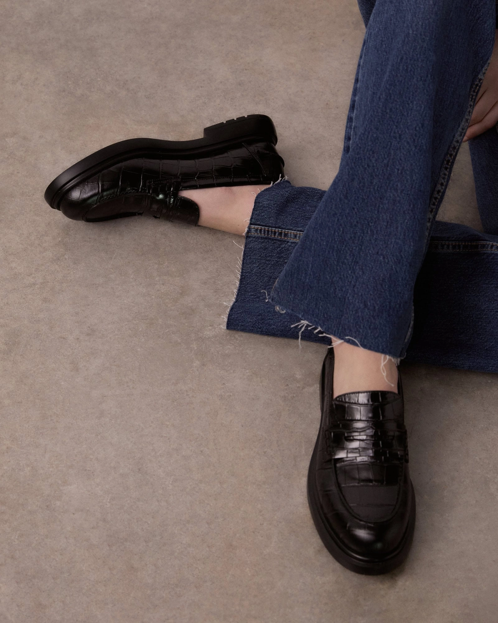 Curated City Style Without Noise Jarvis Loafers Black Croc