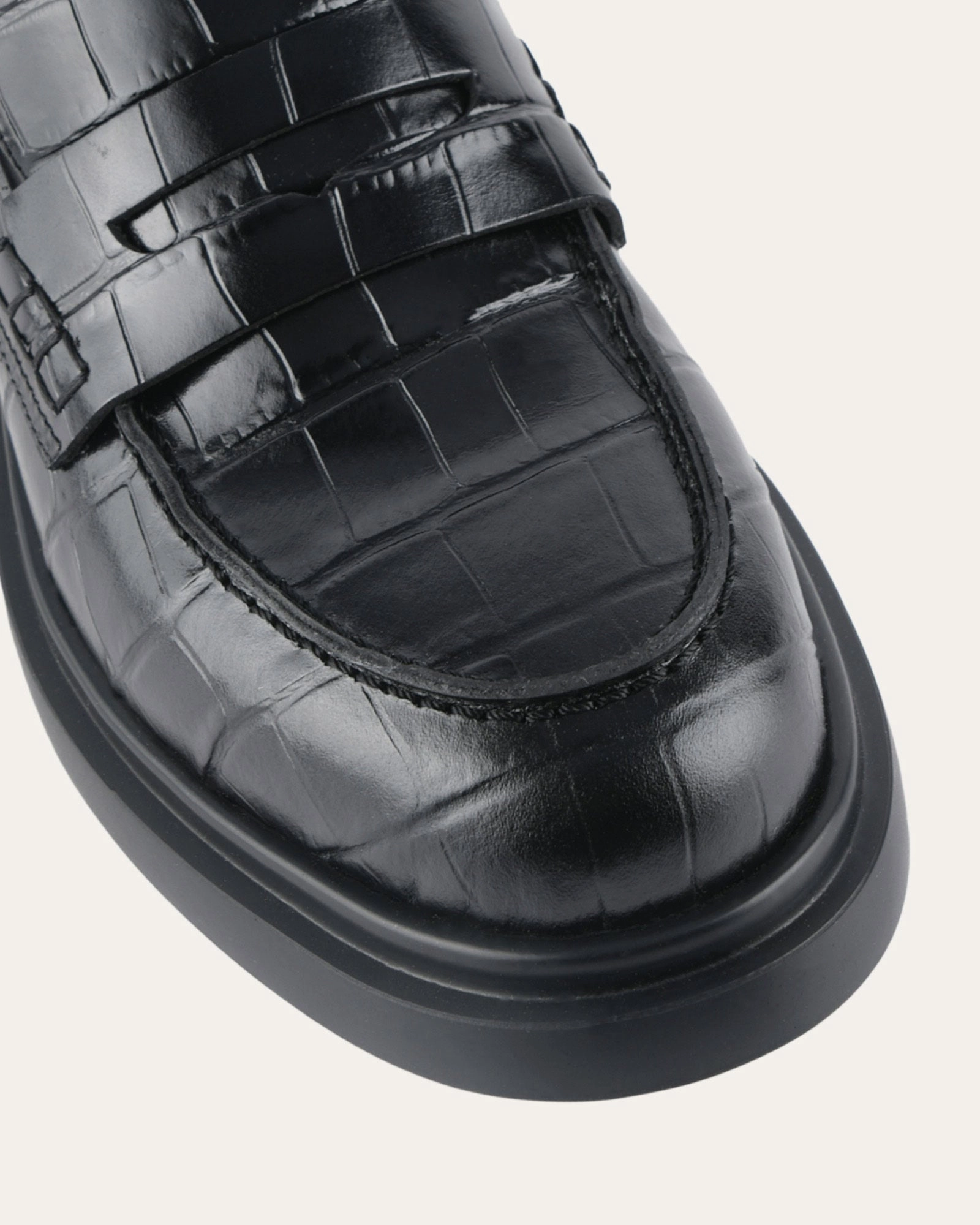 Simple Uniform Your Functional Form Jarvis Loafers Black Croc