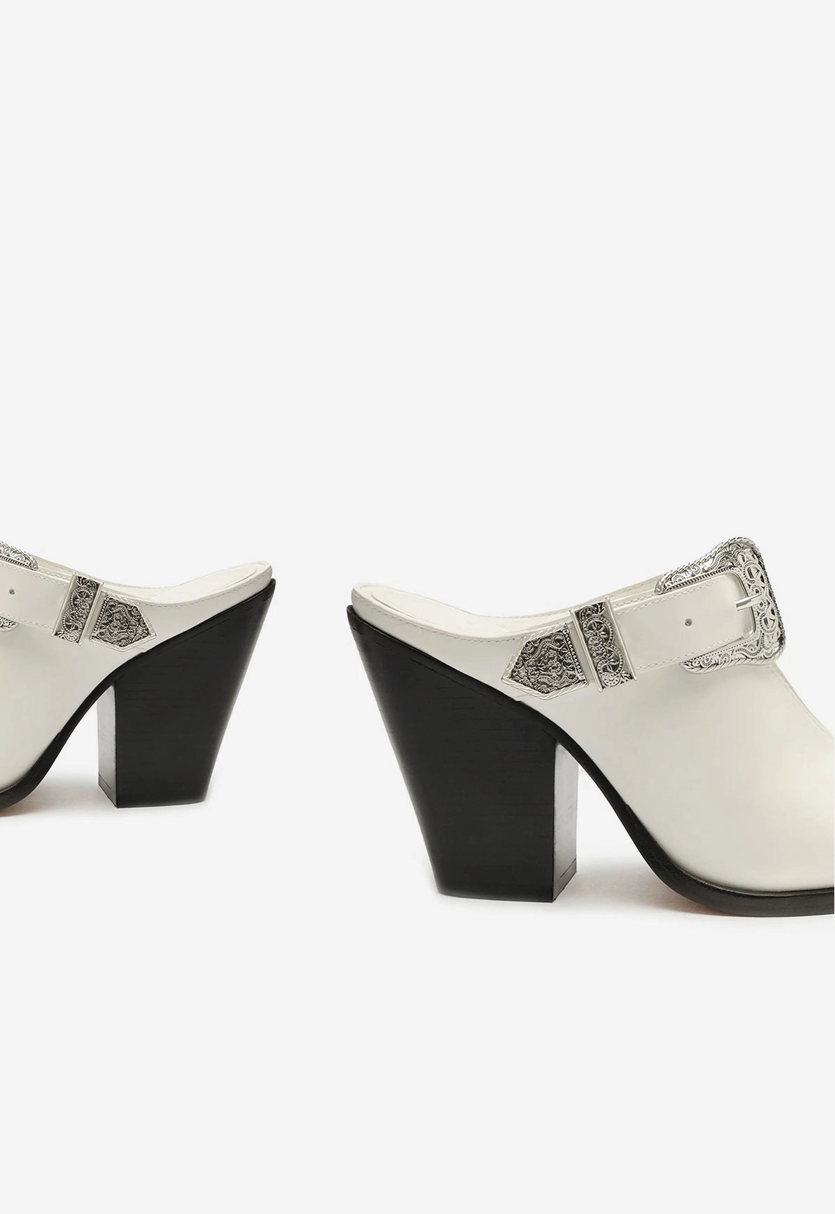 Fresh Silhouette Low-Profile Style Jeane Casual Leather Pump