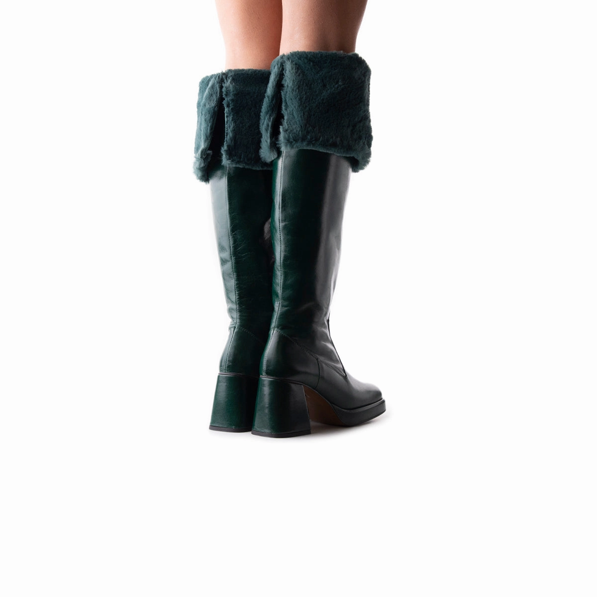 Refined Versatility Jesse Green Leather