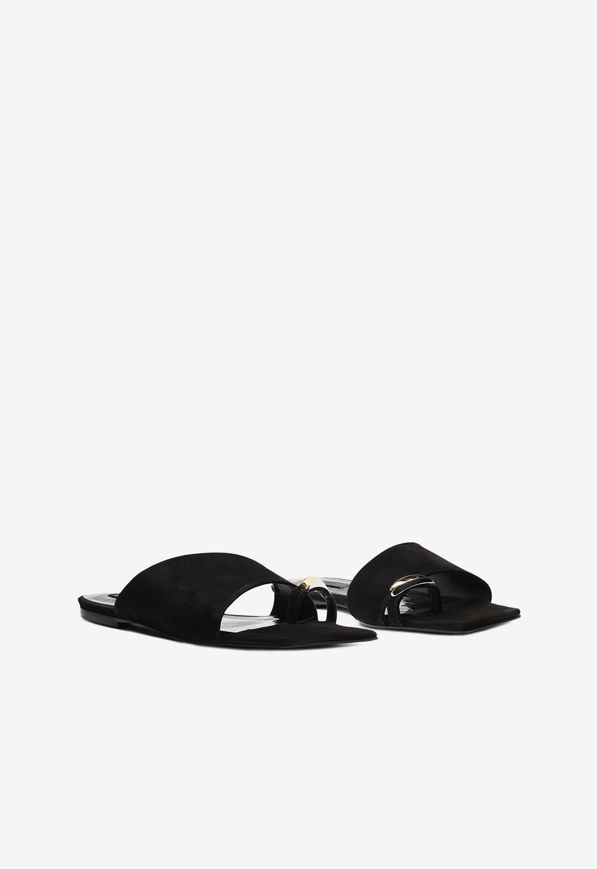 Jodie Black Leather Flat Sandal Everyday Outlook Modern Movement Gear